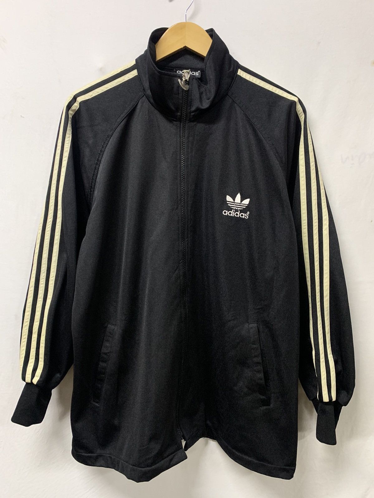 Adidas Vintage 90s Adidas Sweater Big Logo Size US L / EU 52-54 / 3 - 1 Thumbnail