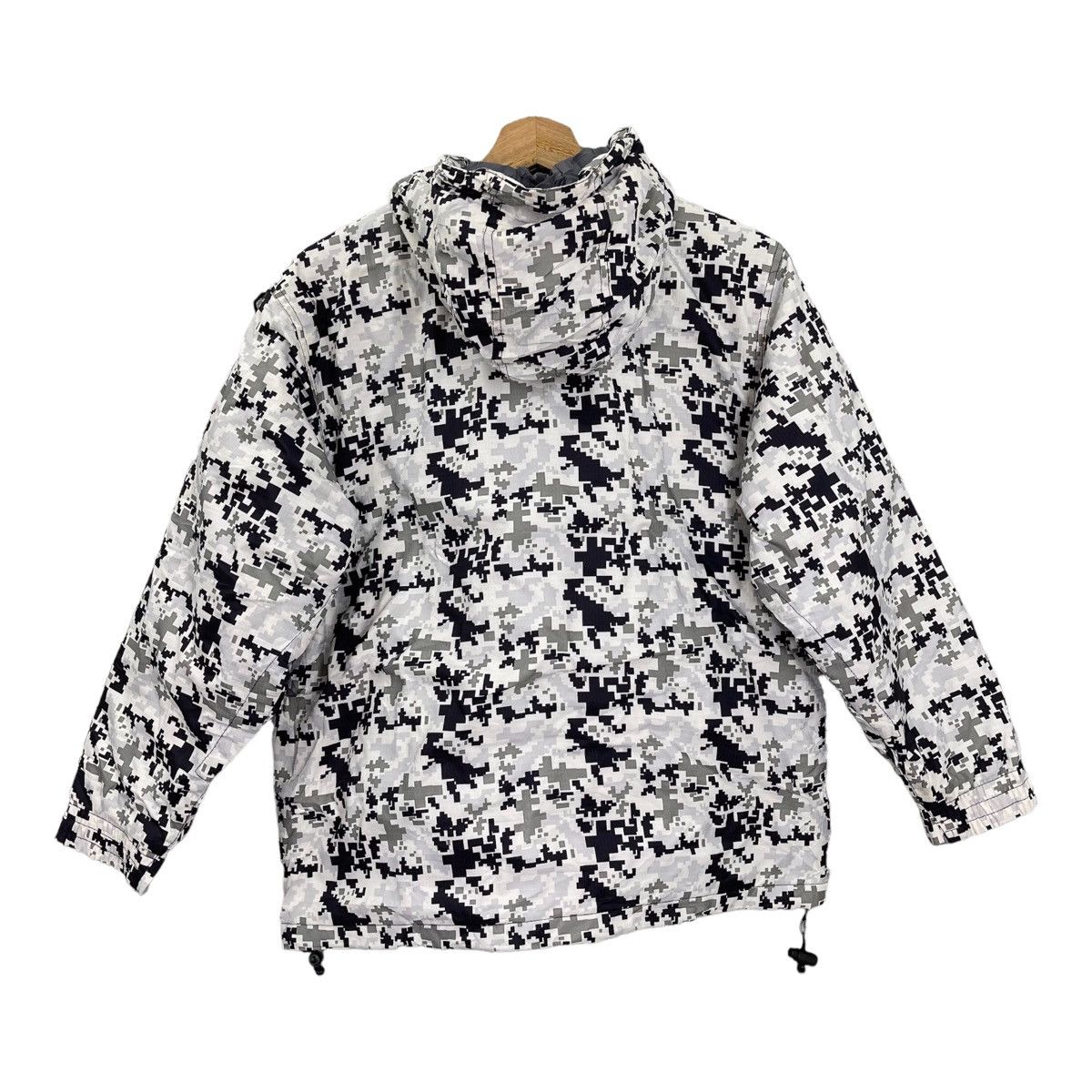 Vintage Vintage 90s Bear Snowboards Camo Hoodies Jacket Size M Size US M / EU 48-50 / 2 - 6 Thumbnail