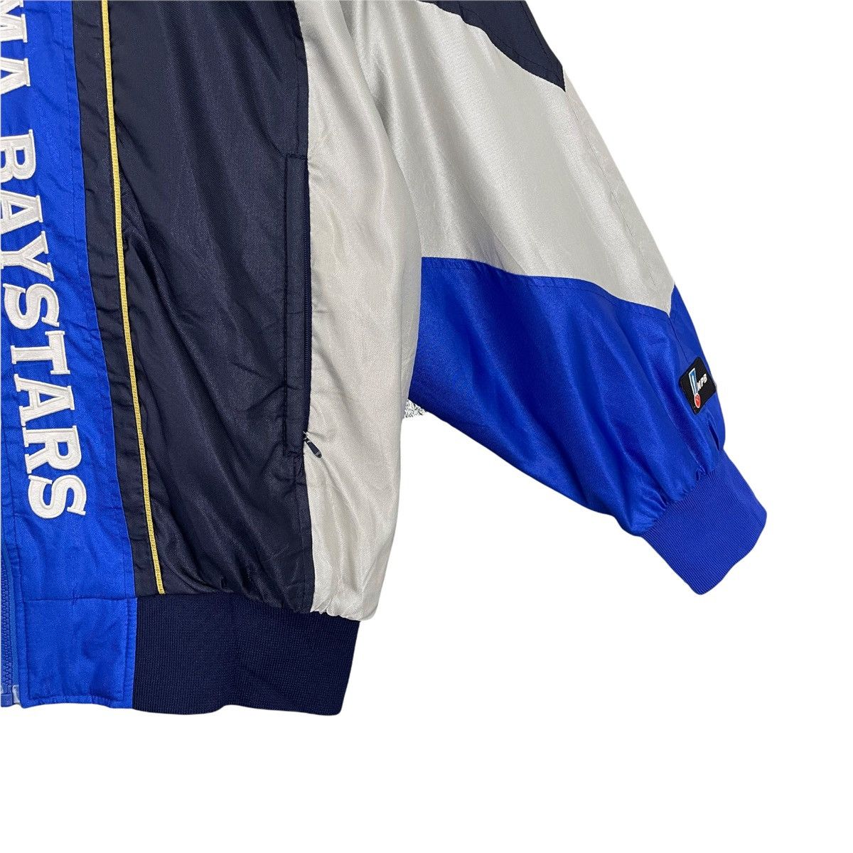 Descente 90s Descente Yokohama Baystar Jacket Size XL Size US XL / EU 56 / 4 - 7 Thumbnail