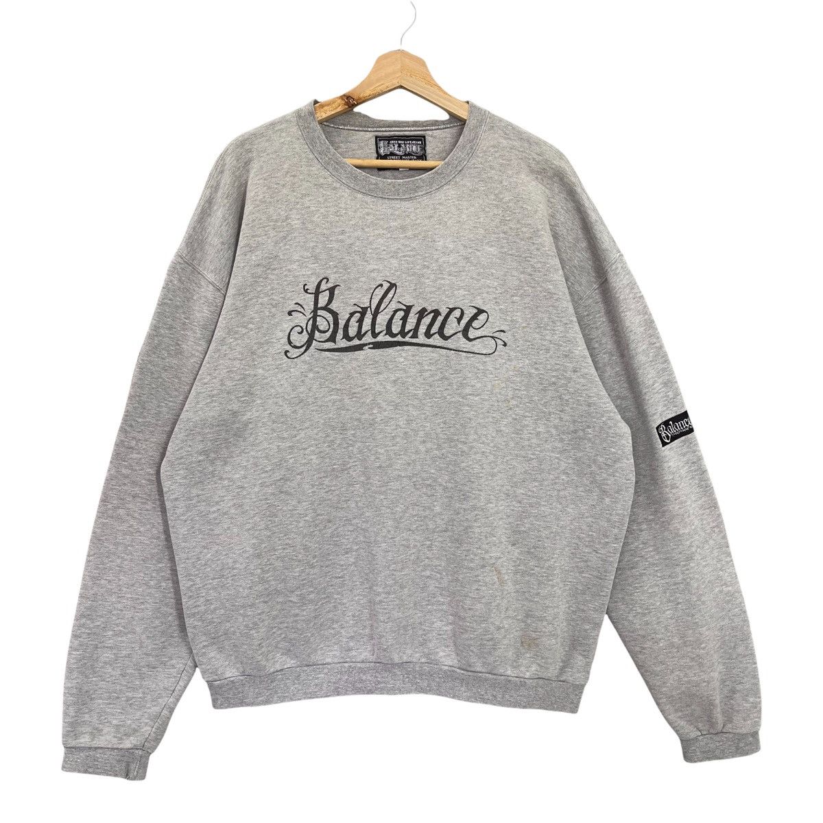 Vintage Vintage Balance Streetware Crewneck Sweatshirt Size L Size US L / EU 52-54 / 3 - 1 Thumbnail
