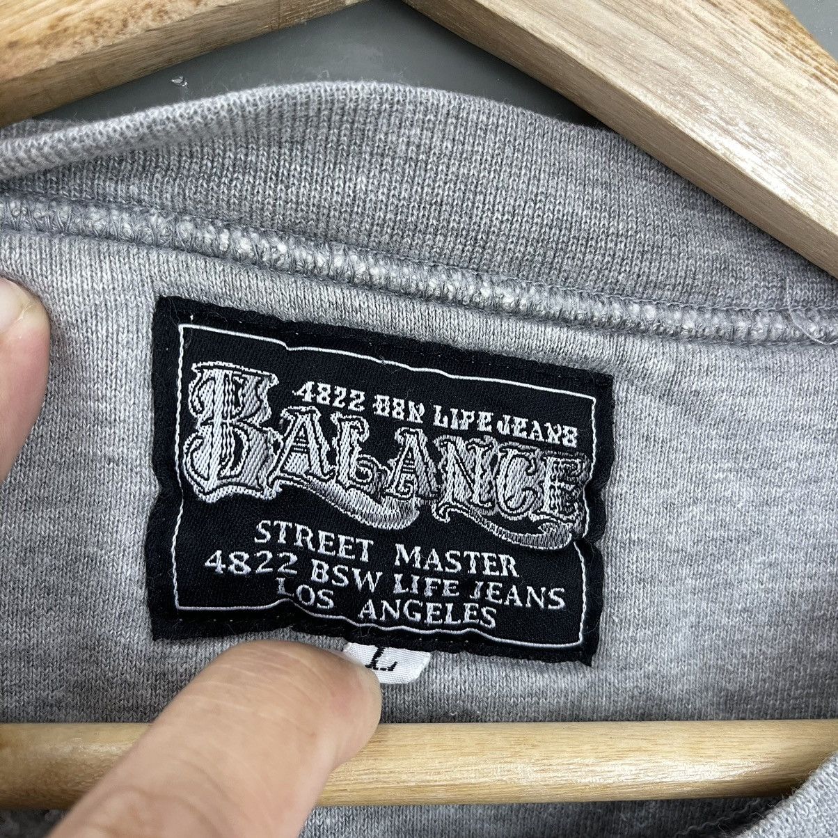 Vintage Vintage Balance Streetware Crewneck Sweatshirt Size L Size US L / EU 52-54 / 3 - 11 Thumbnail