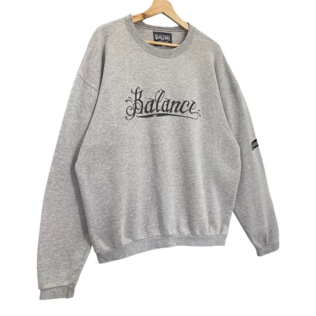 Vintage Vintage Balance Streetware Crewneck Sweatshirt Size L Size US L / EU 52-54 / 3 - 3 Thumbnail