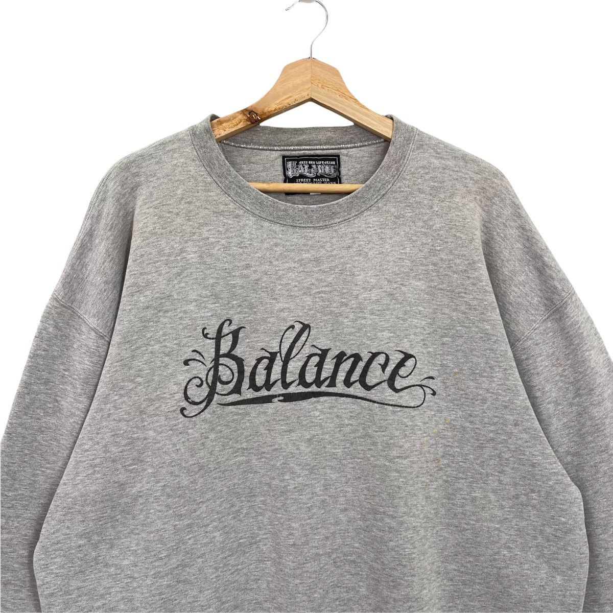 Vintage Vintage Balance Streetware Crewneck Sweatshirt Size L Size US L / EU 52-54 / 3 - 5 Thumbnail