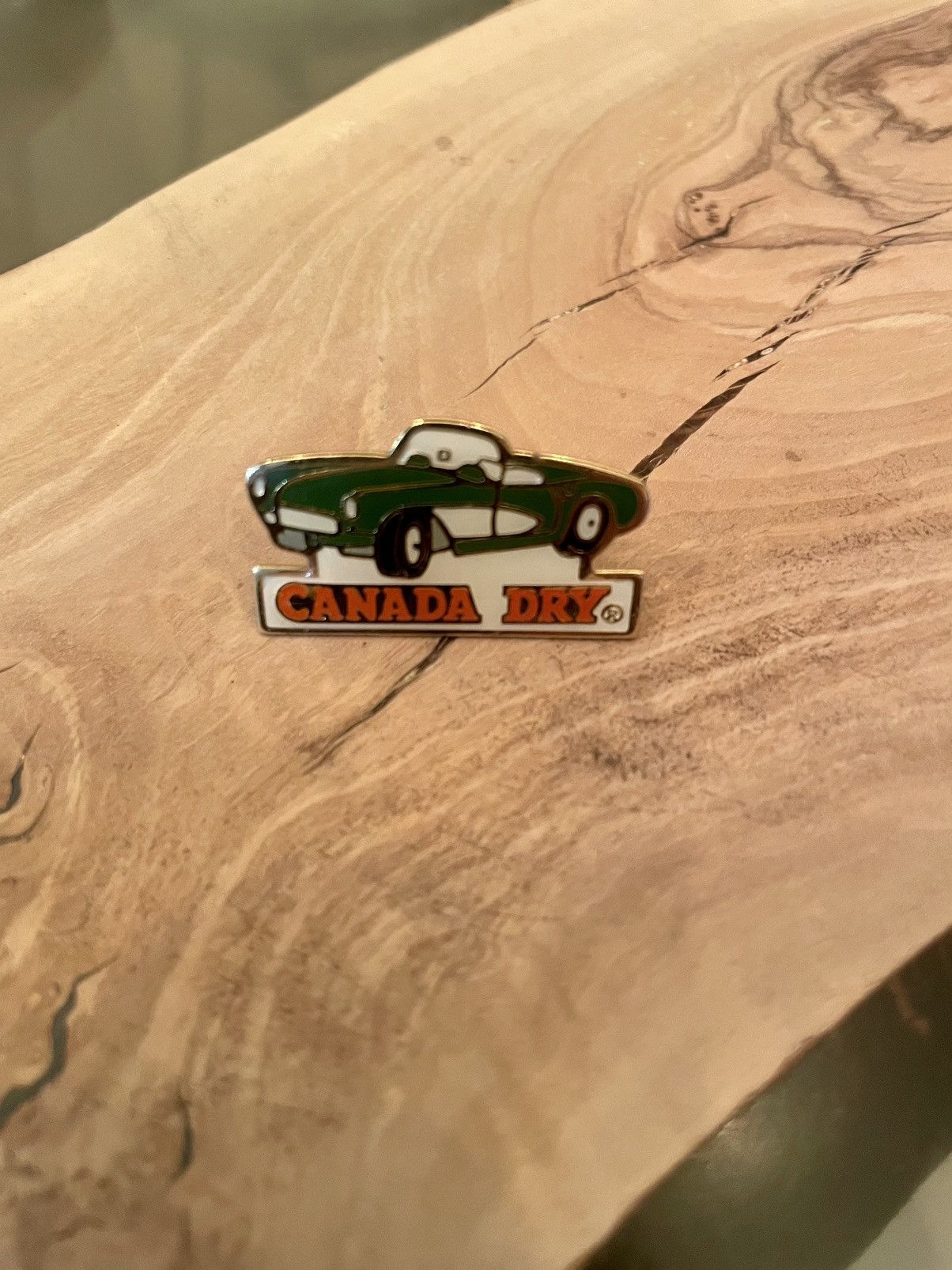 Vintage Vintage Canada Dry Jaguar Sports Car 70s-80s Retro Metal Pin Size ONE SIZE - 3 Thumbnail