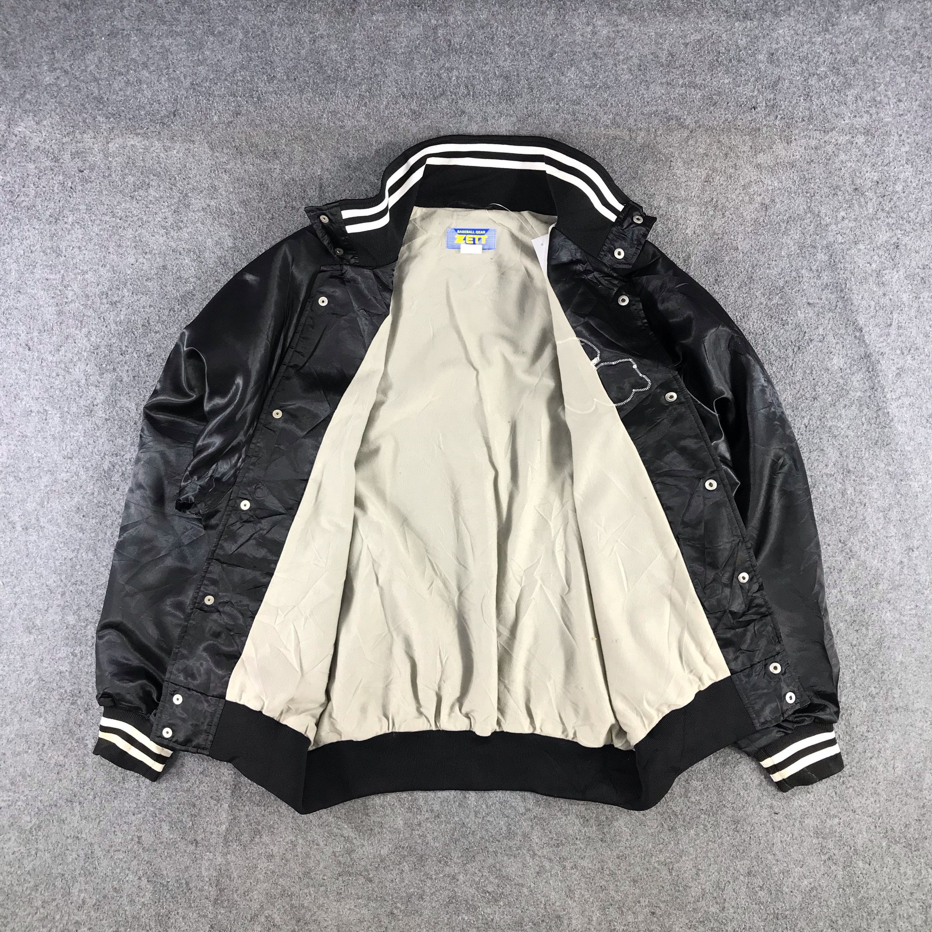 Japanese Brand Vintage Baseball Club Satin Bomber Varsity Jacket JC125 Size US L / EU 52-54 / 3 - 2 Thumbnail