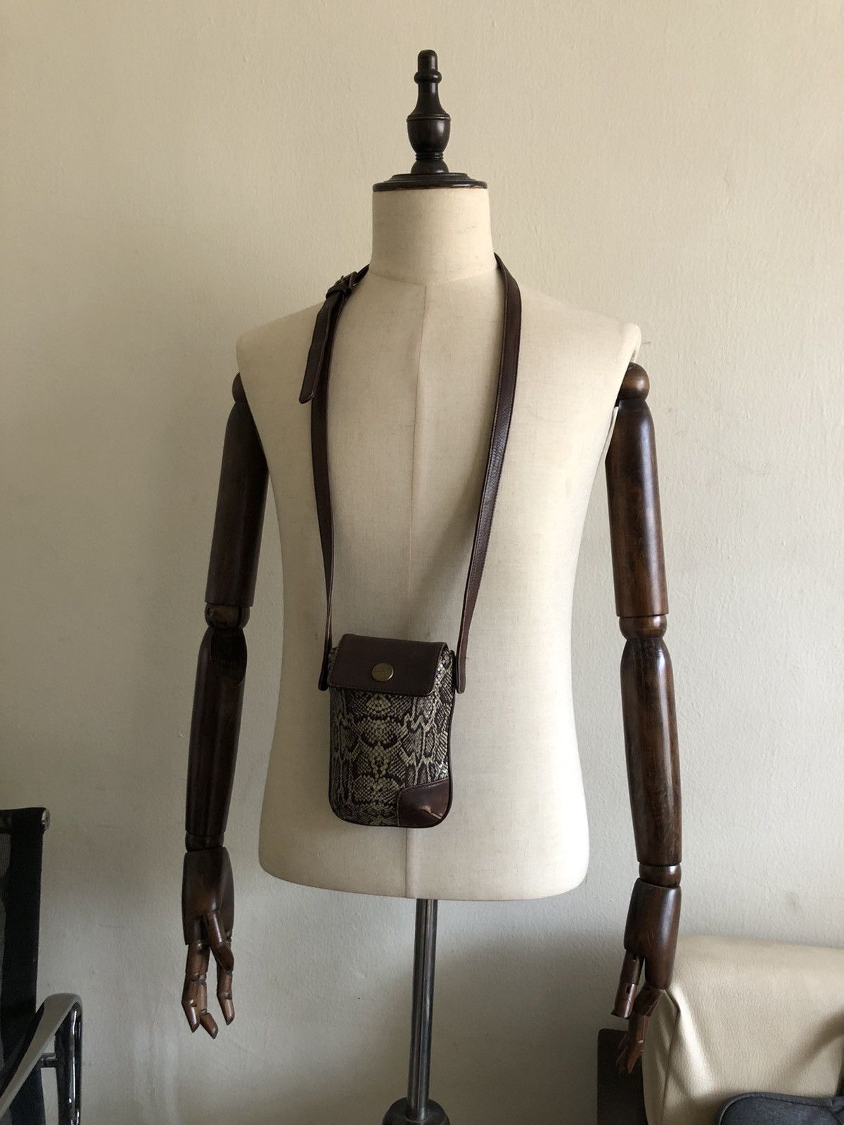 Paul Smith 1990s Paul Smith Snake Skin Cigarette Box Leather Sling Bag Size ONE SIZE - 9 Thumbnail