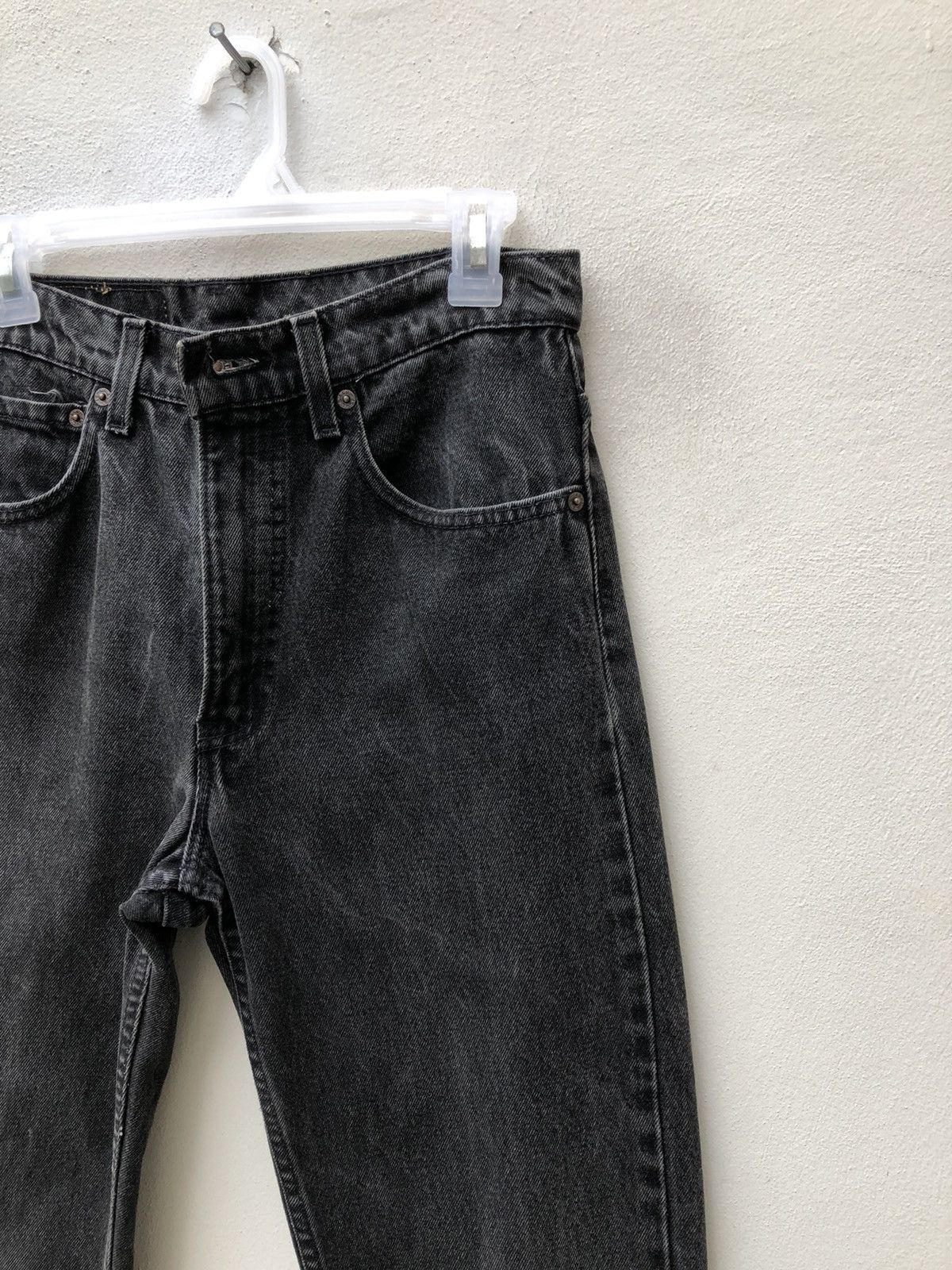 Levi's × Vintage Vintage 1995 Levi’s 505 Straight Leg Faded Black Denim Jeans Size US 31 - 8 Thumbnail