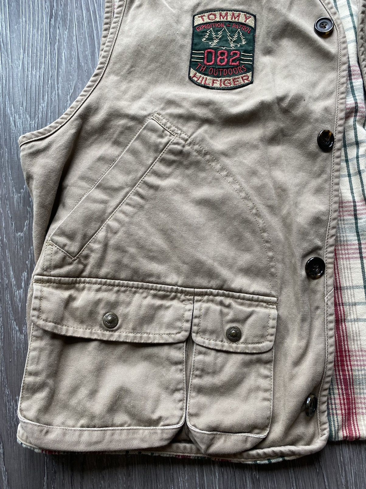 Tommy Hilfiger Vintage Tommy Hilfiger Ranger Vest Size US XL / EU 56 / 4 - 6 Thumbnail