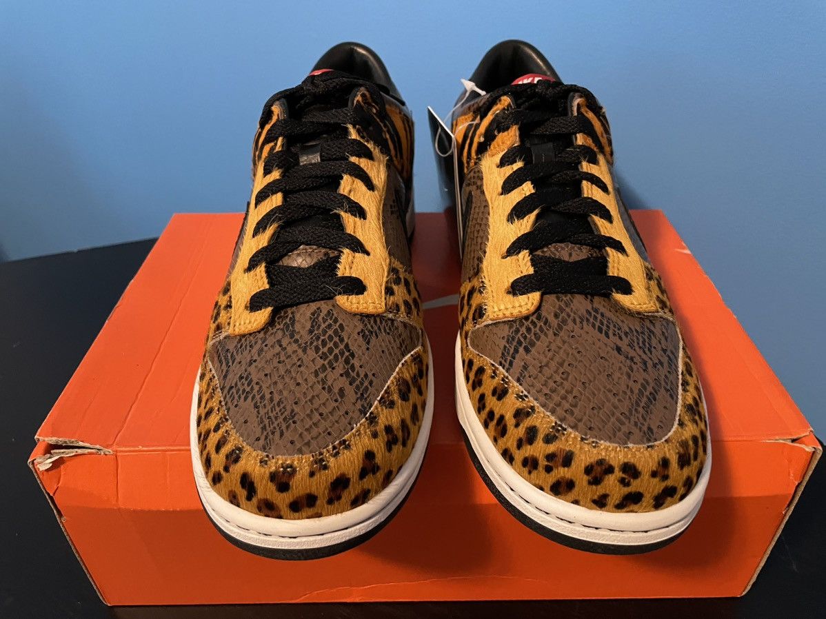 dunk low beast pack