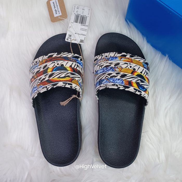 Adidas best sale slippers 36