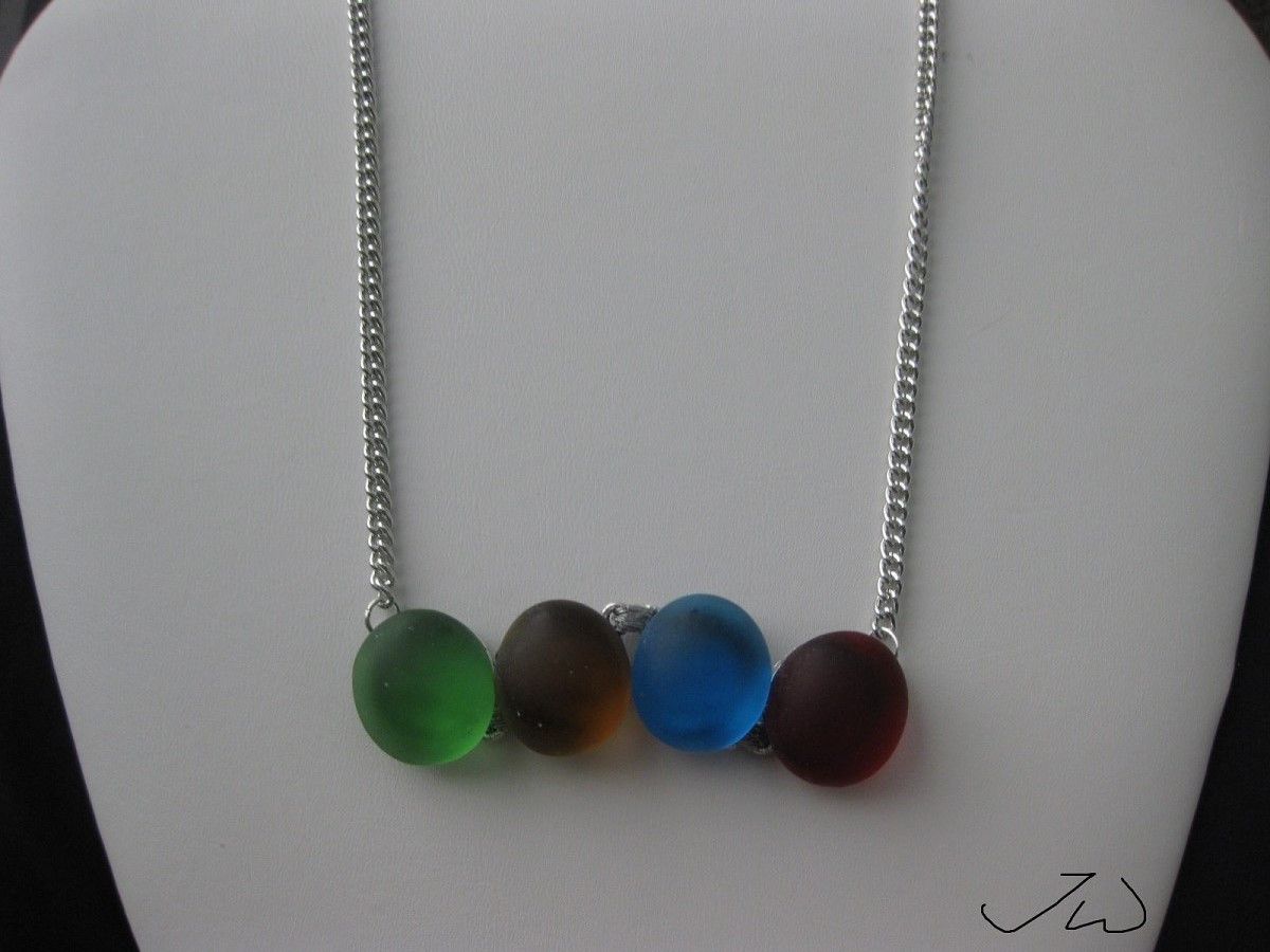 Handmade Colorful Round glass necklace Size ONE SIZE - 1 Thumbnail