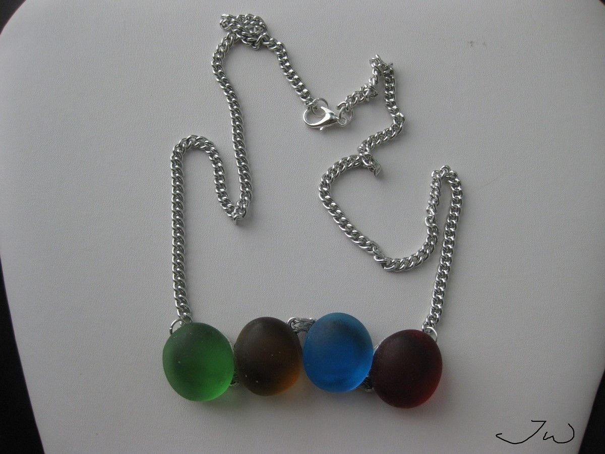Handmade Colorful Round glass necklace Size ONE SIZE - 4 Thumbnail