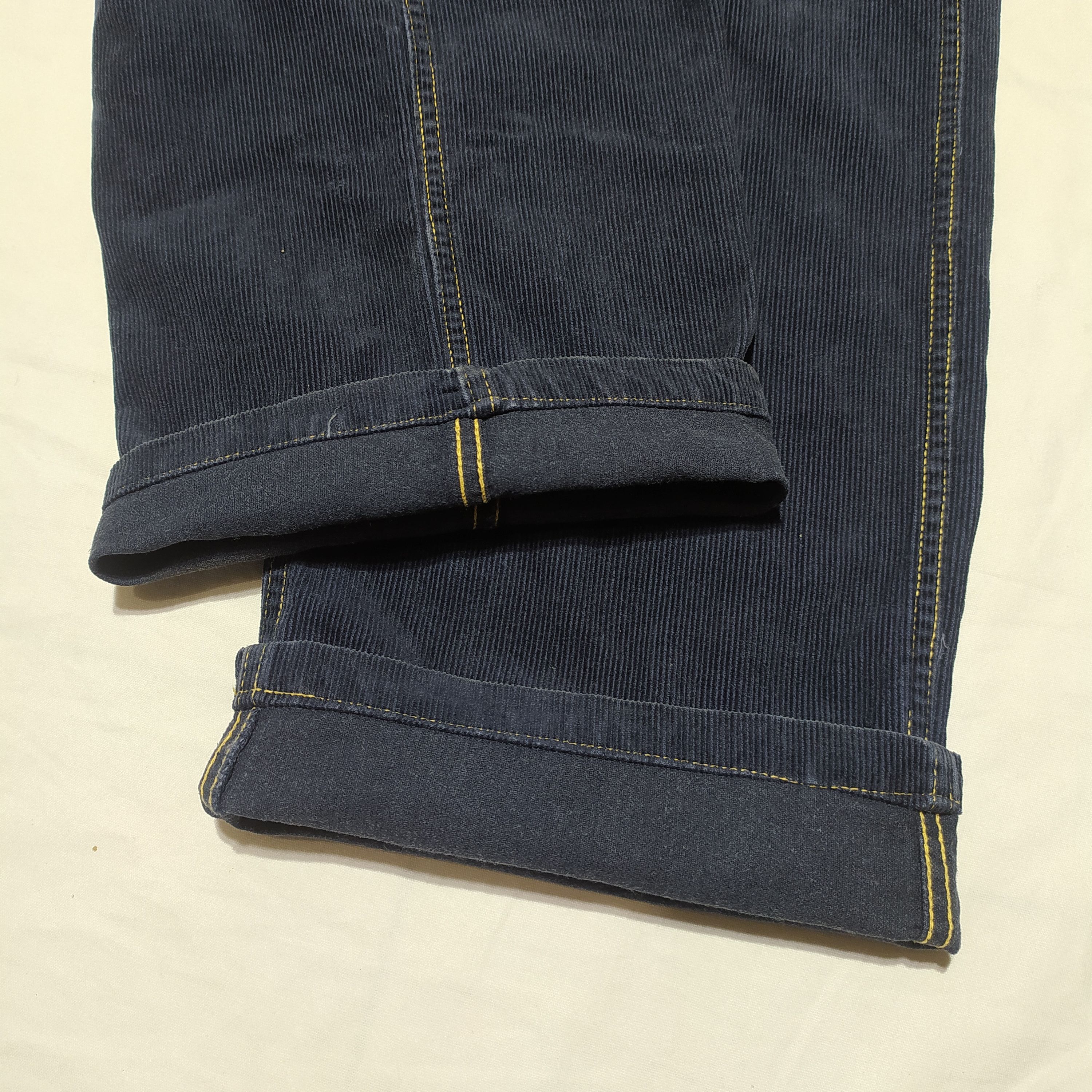 Hysteric Glamour Hysteric Glamour corduroy pants Size US 30 / EU 46 - 5 Thumbnail