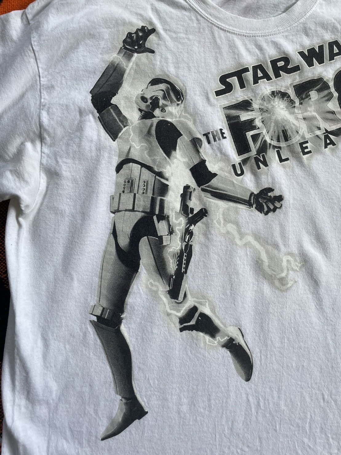 Star Wars × Vintage Vintage Star Wars The Force Unleashed White T-Shirt Size US XL / EU 56 / 4 - 3 Thumbnail