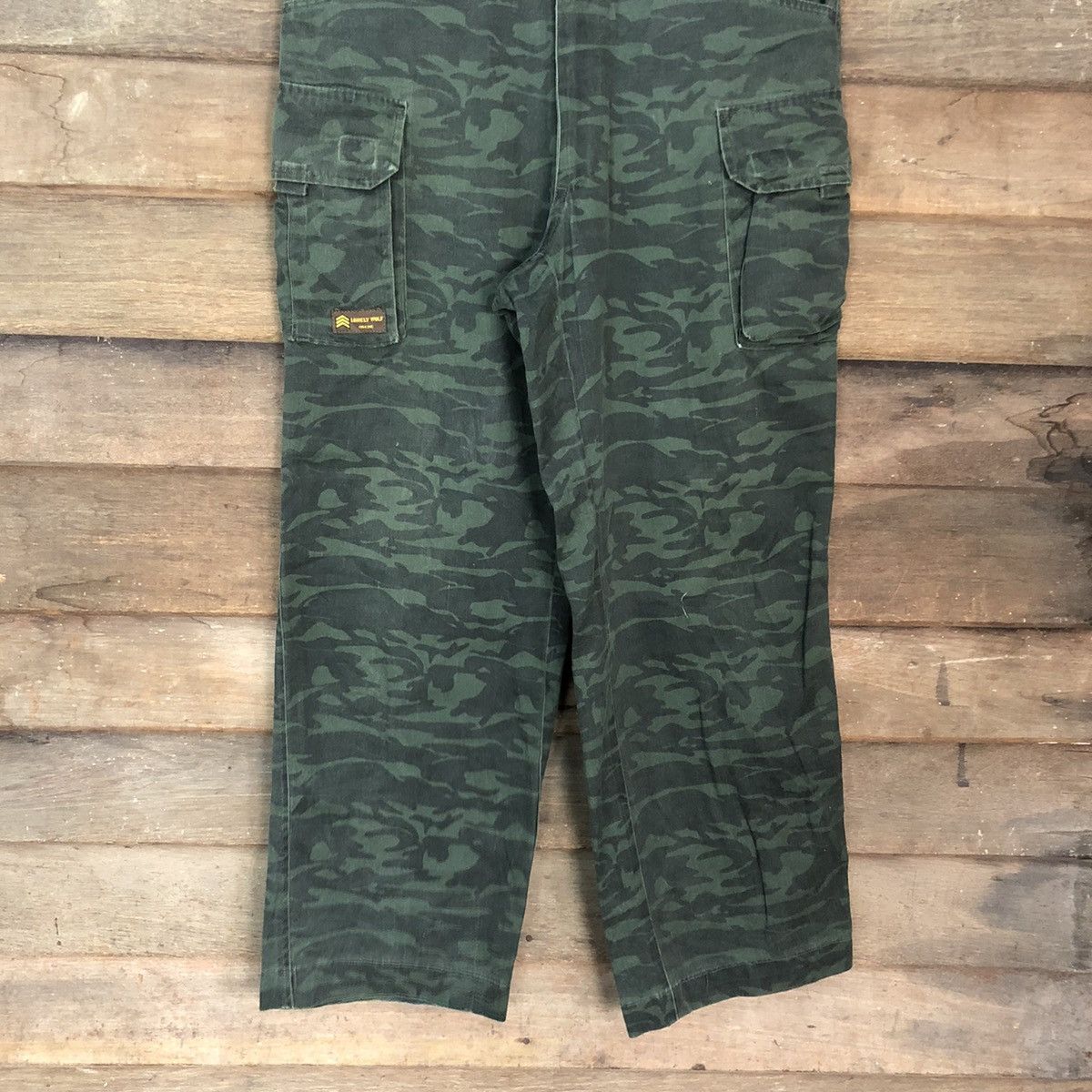 LONE WOLF Vintage Lonely wolf green Camo cargo pants Size US 29 - 3 Thumbnail