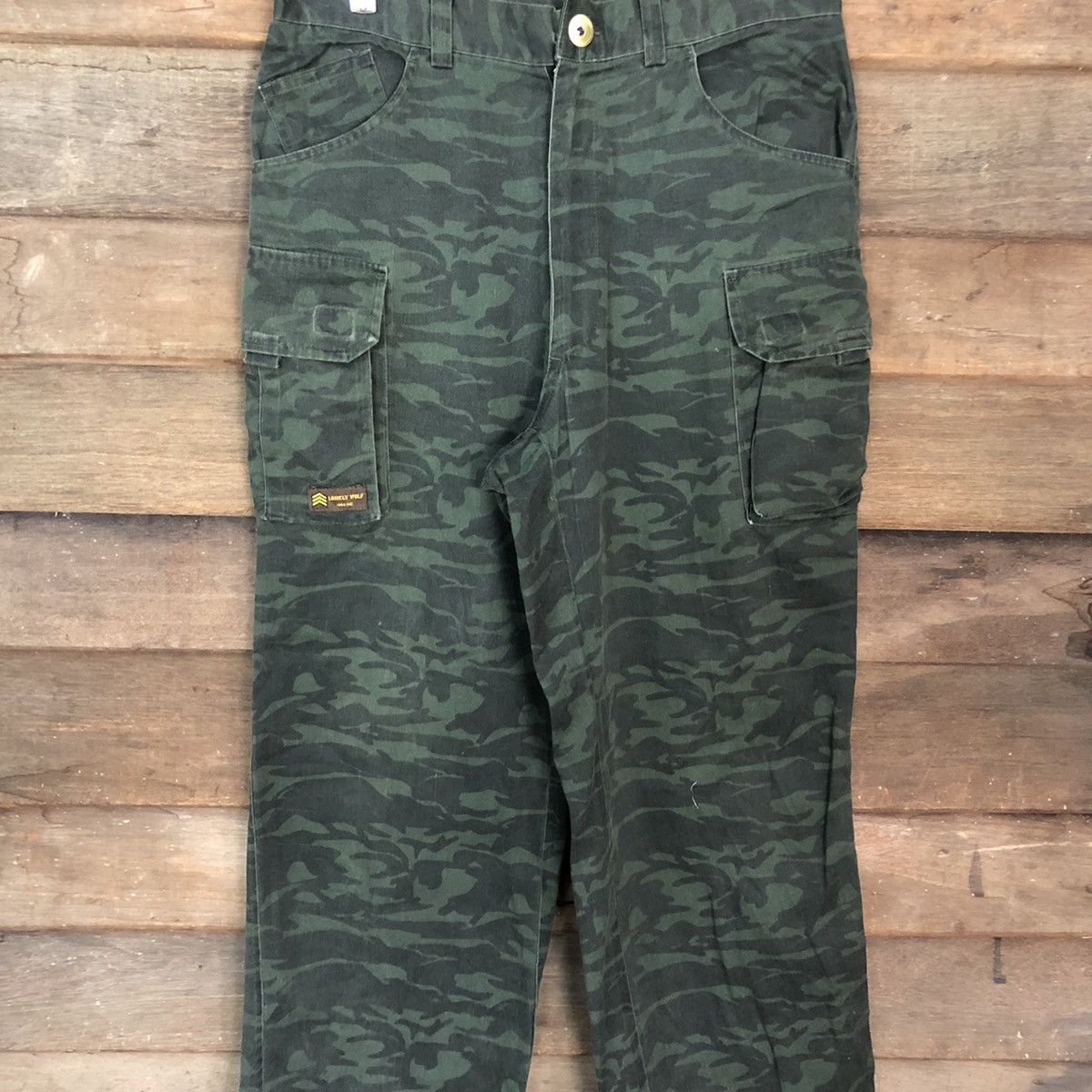 LONE WOLF Vintage Lonely wolf green Camo cargo pants Size US 29 - 4 Thumbnail