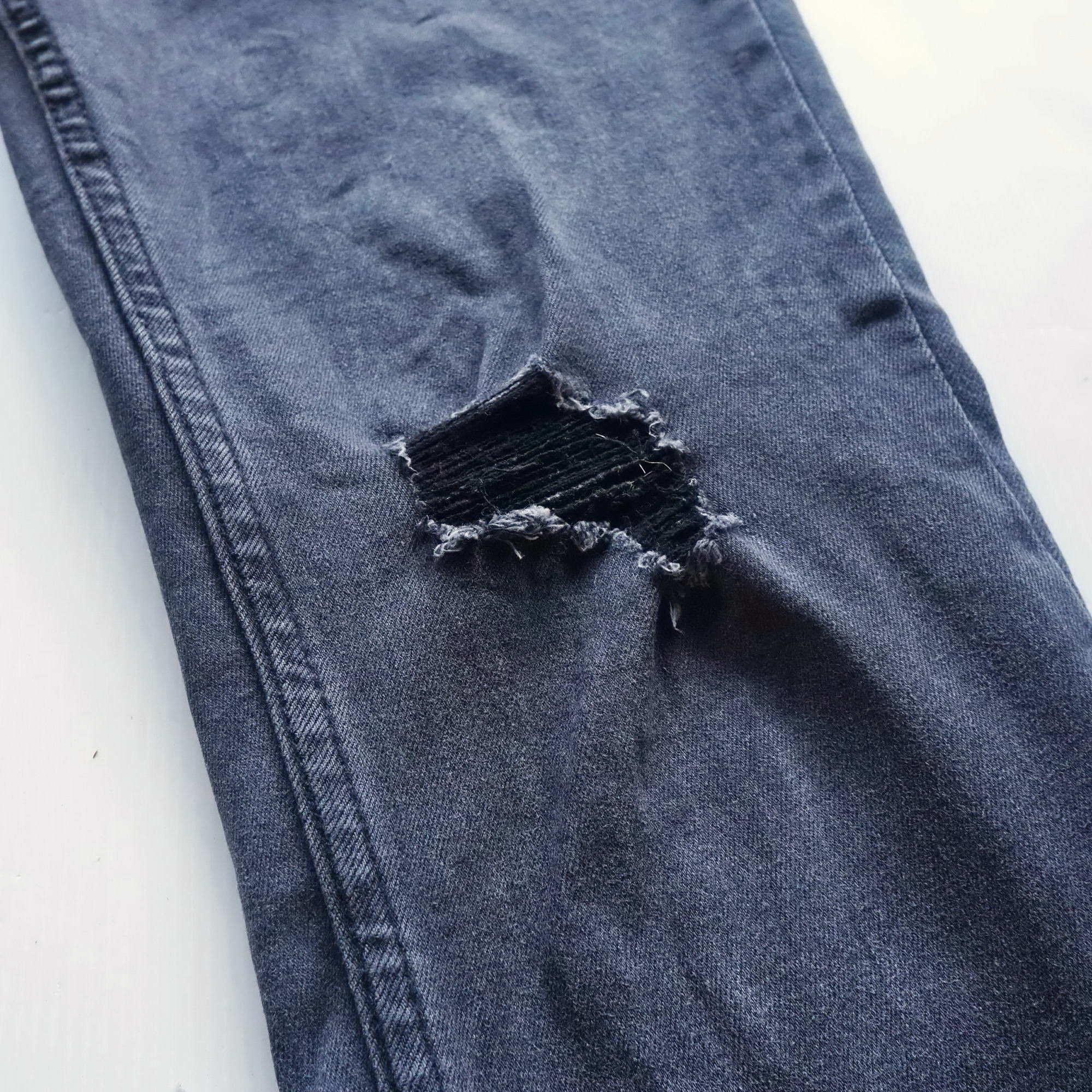 Bershka BERSHKA Skinny Low Rise Ripped Stretchable Jeans Size US 28 / EU 44 - 5 Thumbnail