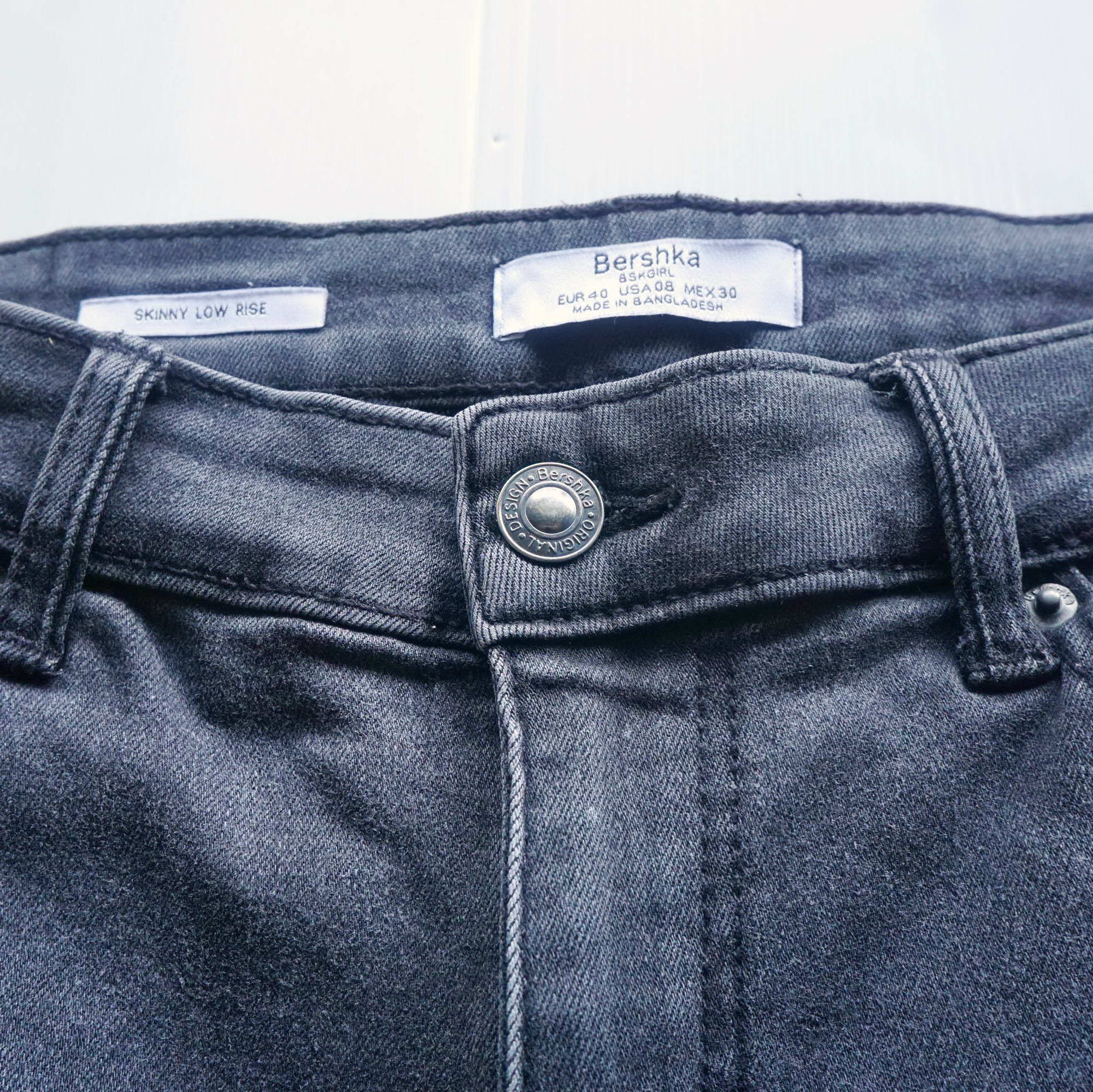 Bershka BERSHKA Skinny Low Rise Ripped Stretchable Jeans Size US 28 / EU 44 - 3 Thumbnail