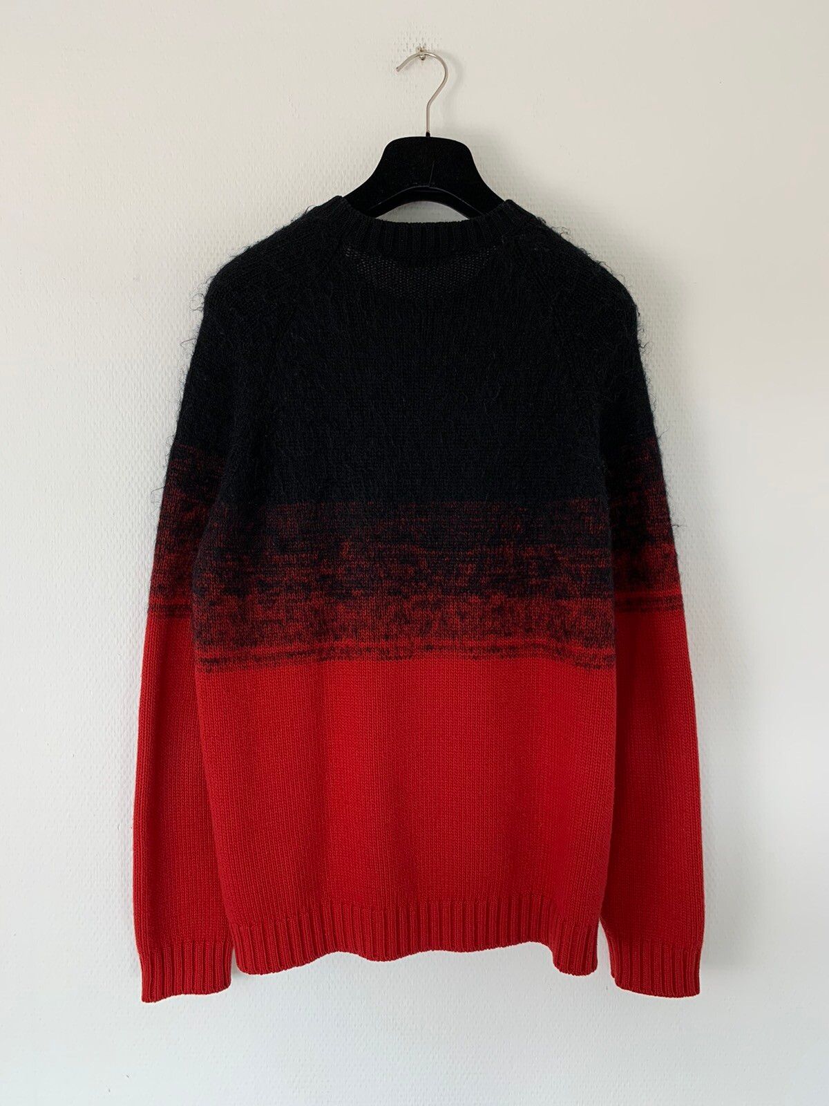 Prada FW2017 mohair wool knit red black Size US M / EU 48-50 / 2 - 2 Preview