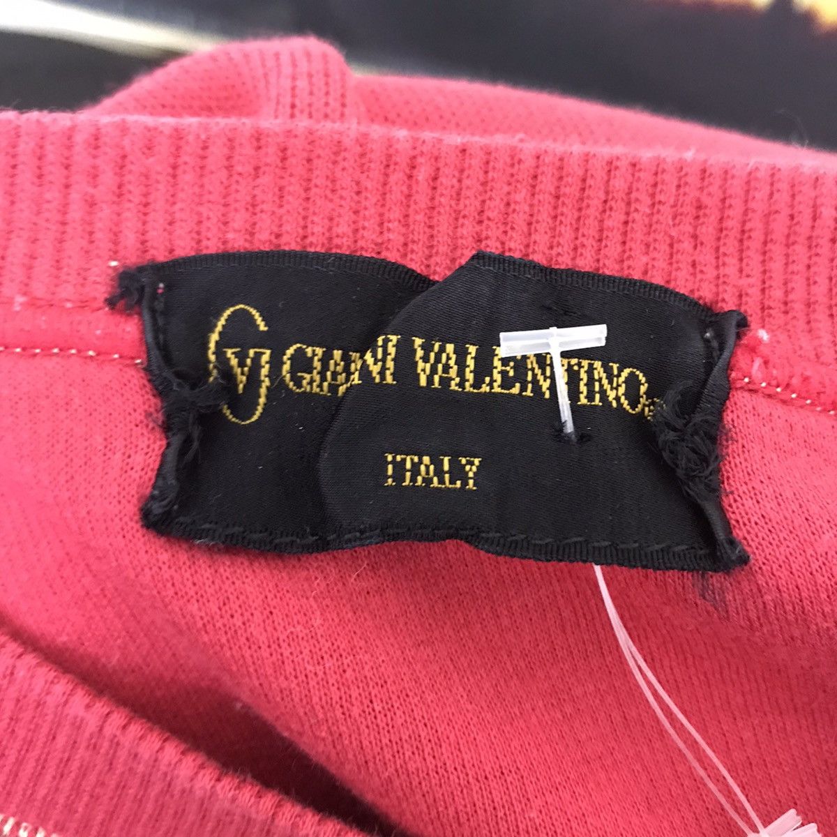Vintage GIANNI VALENTINO Center Logo Embroidered Sweatshirt Gold Size US M / EU 48-50 / 2 - 4 Thumbnail