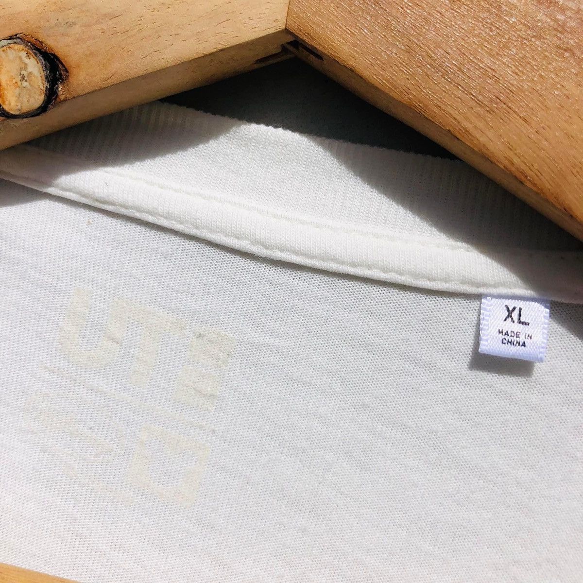 Uniqlo RARE🔥 Mickey Mouse Size XL / US 12-14 / IT 48-50 - 2 Thumbnail