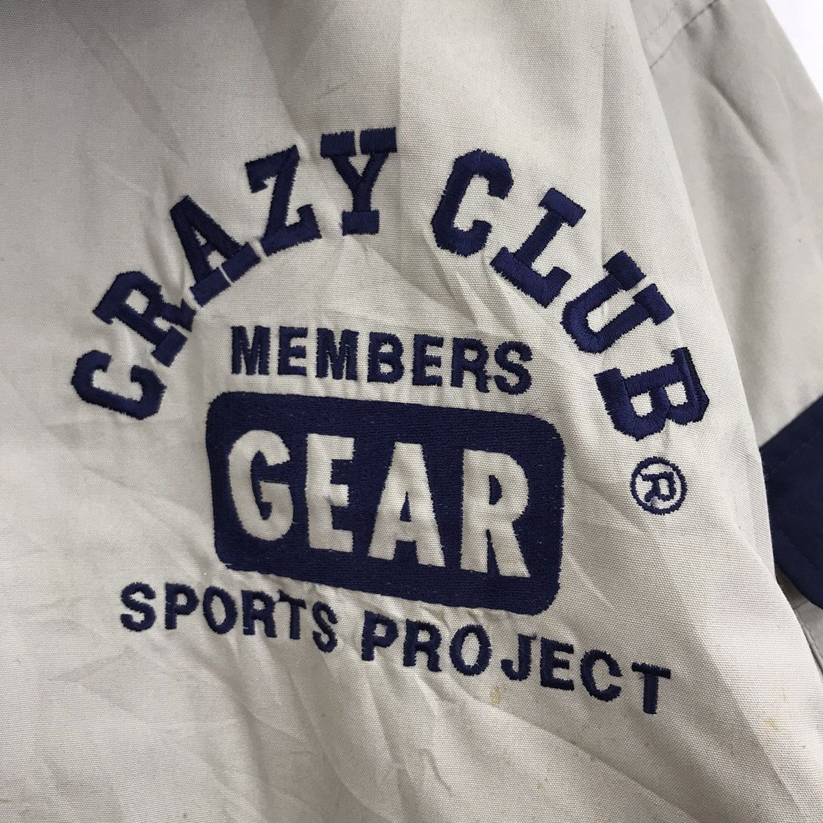 Vintage CRAZY CLUB ACTIVELY Staff Sportswear Silver Hoodie Jacket Size US XL / EU 56 / 4 - 6 Thumbnail