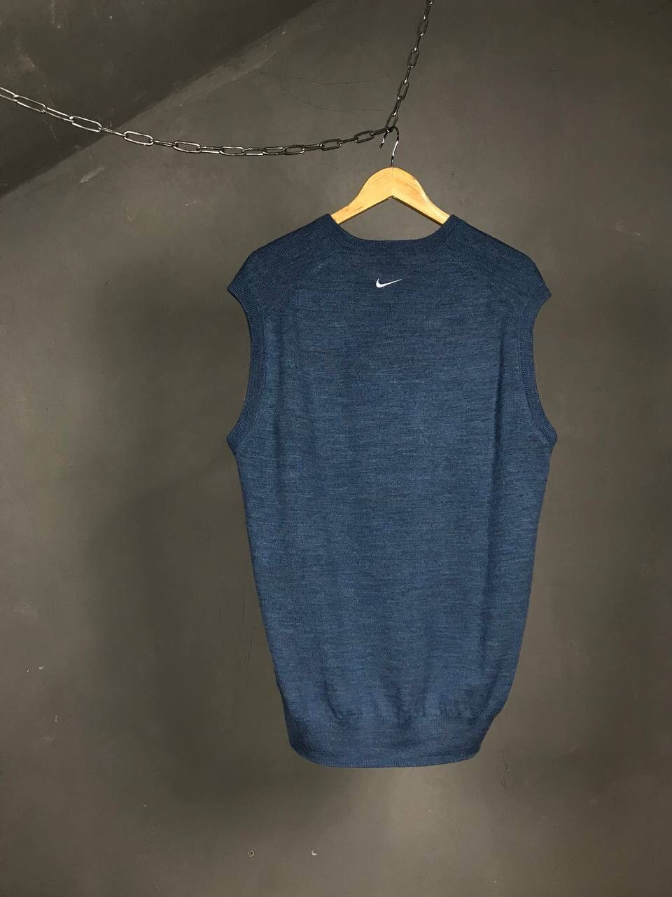 Nike Nike swoosh streetwear vintage wool vest Size US L / EU 52-54 / 3 - 6 Thumbnail