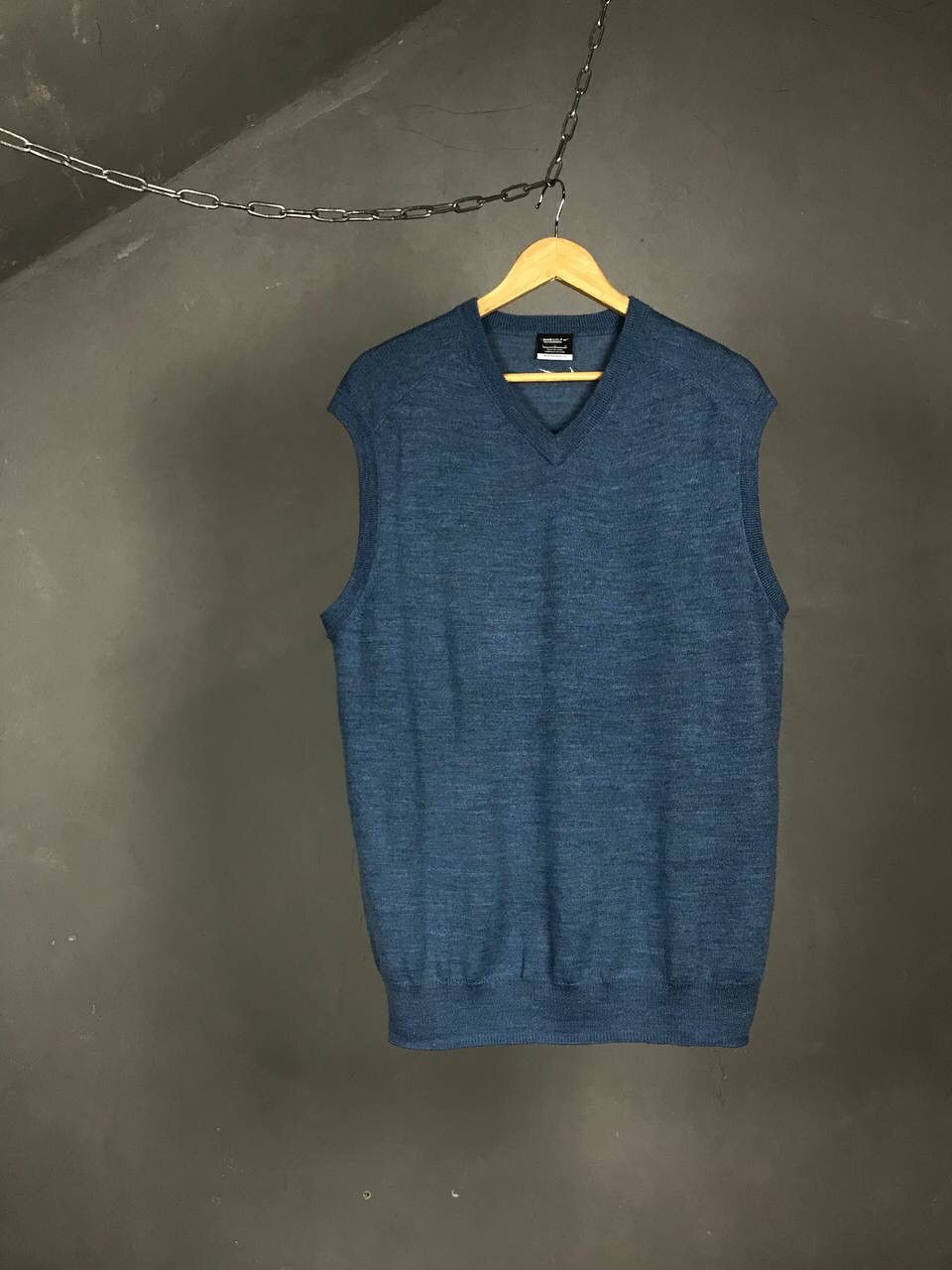 Nike Nike swoosh streetwear vintage wool vest Size US L / EU 52-54 / 3 - 1 Thumbnail