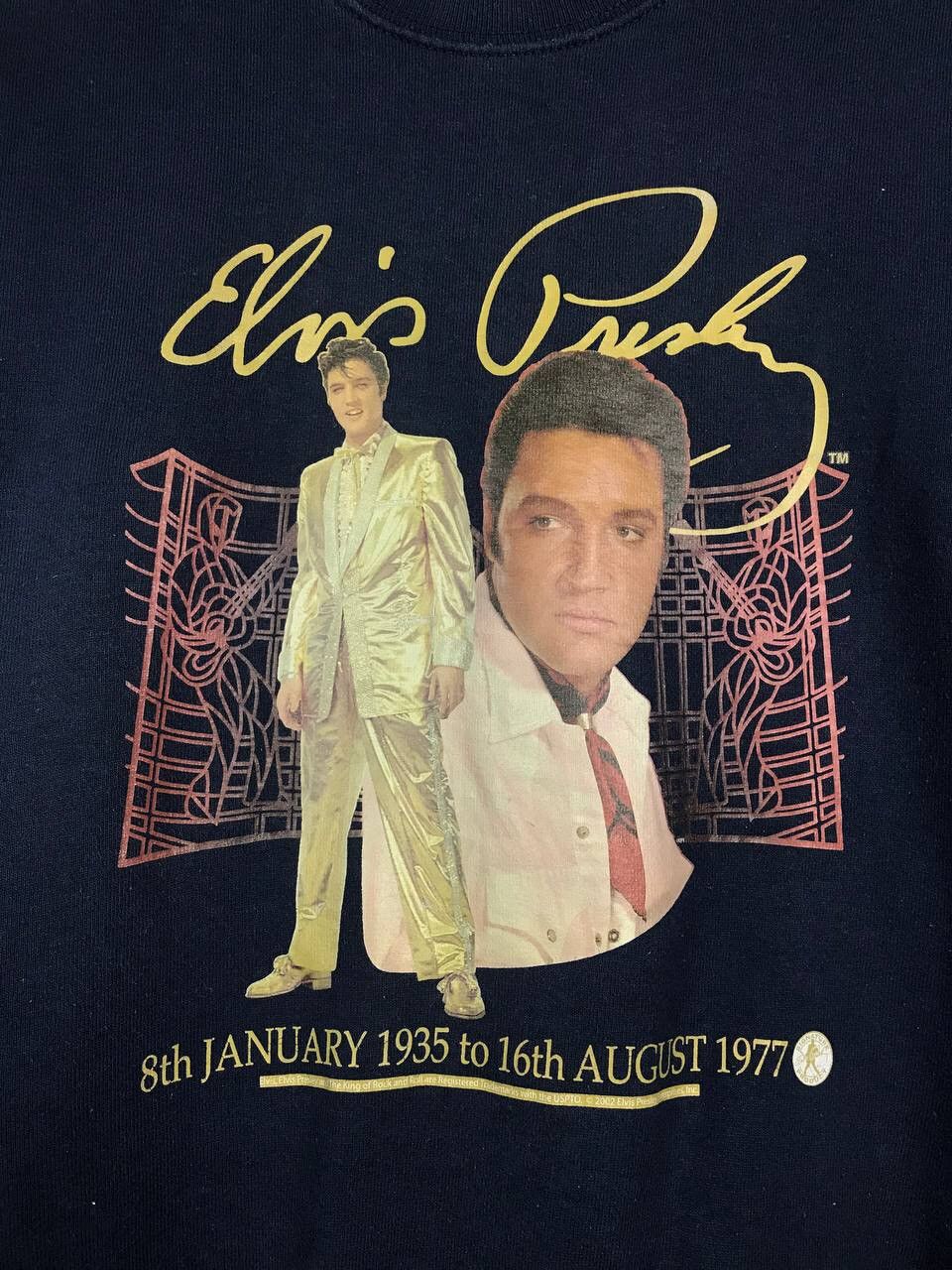 Band Tees Elvis Presley 2002 American vintage rock band sweatshirt Size US S / EU 44-46 / 1 - 3 Thumbnail