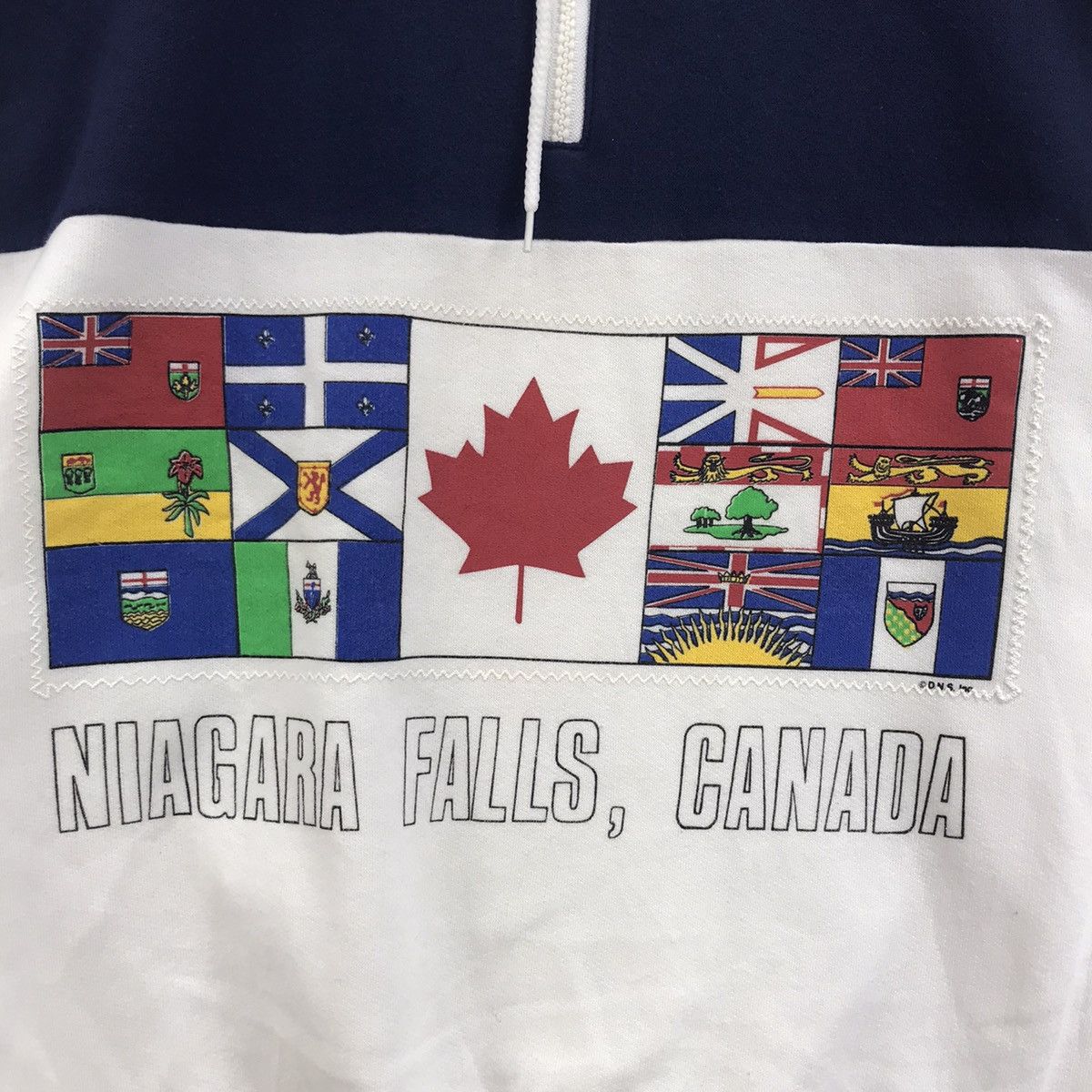 Vintage Vintage NIAGARA FALLS CANADA Country Place Sweatshirt Size US M / EU 48-50 / 2 - 3 Thumbnail