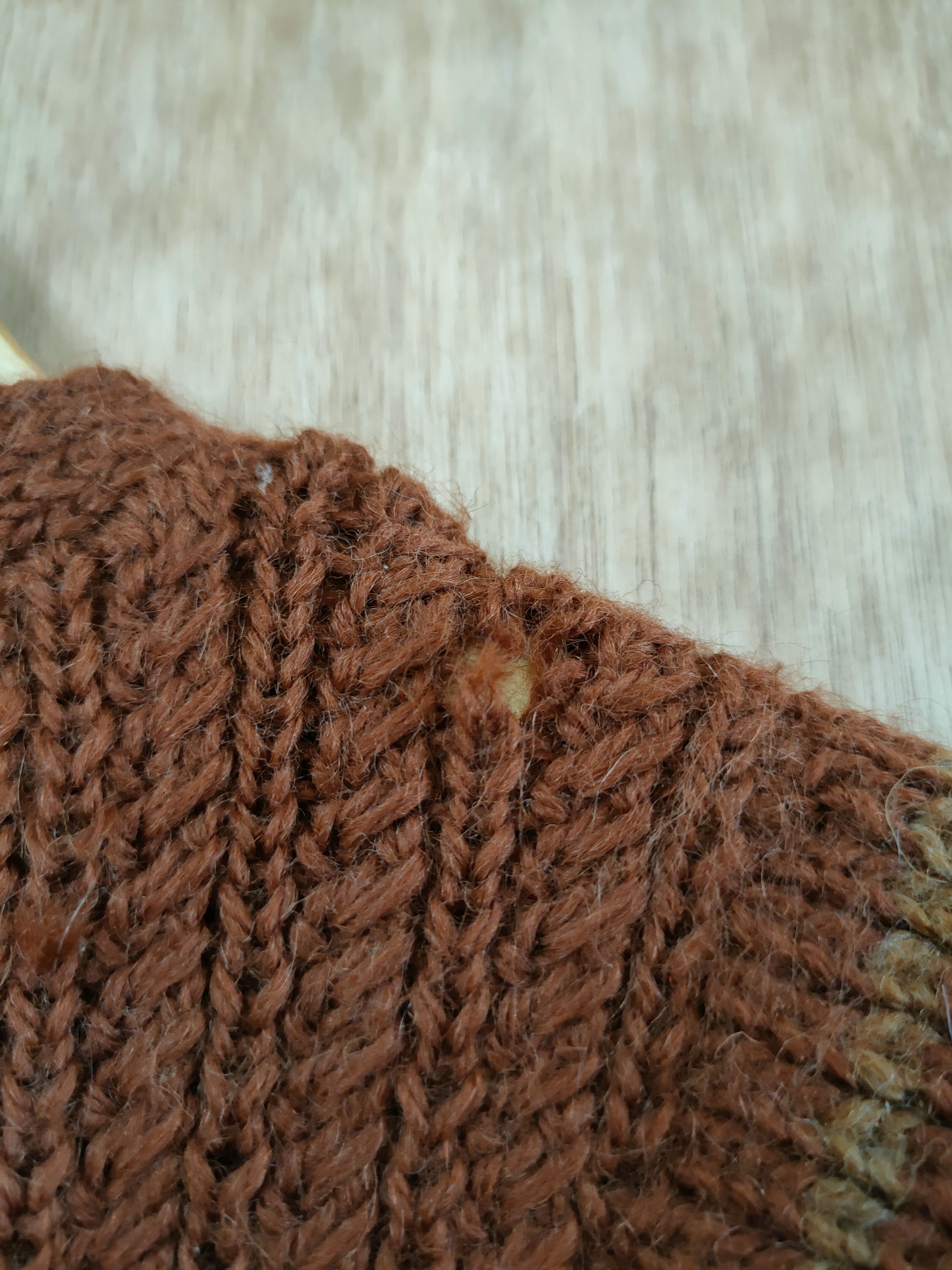 Handmade Handmade vintage knitwear vest sleeve less brown #46-567 Size XS / US 0-2 / IT 36-38 - 7 Thumbnail