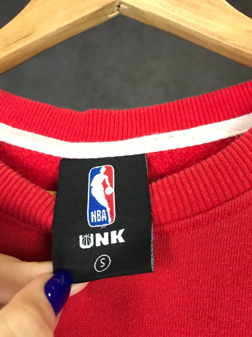 NBA Chicago Bulls NBA vintage overprinted streetwear sweatshirt Size US S / EU 44-46 / 1 - 3 Thumbnail