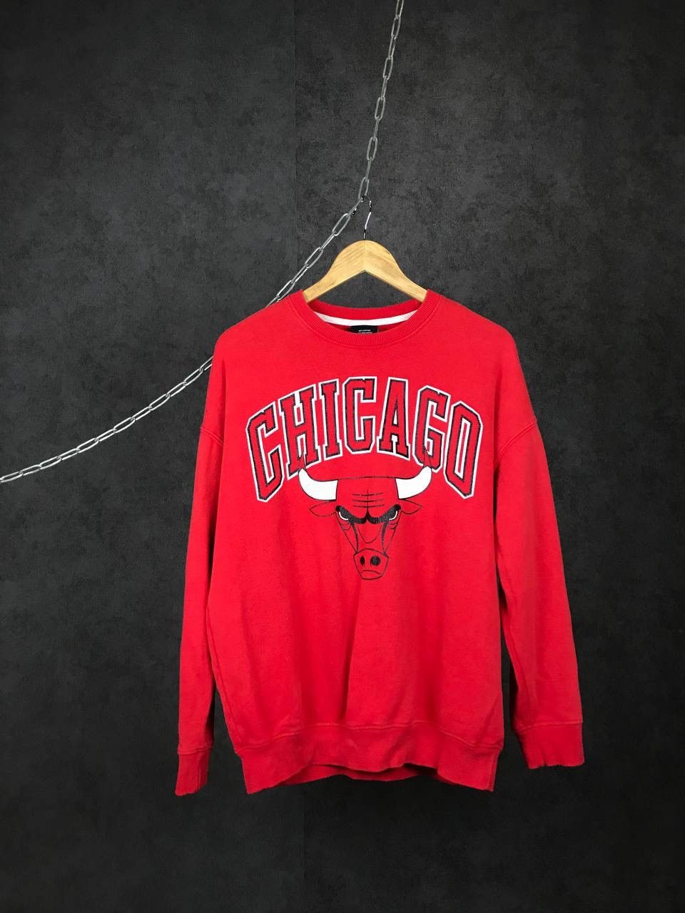 NBA Chicago Bulls NBA vintage overprinted streetwear sweatshirt Size US S / EU 44-46 / 1 - 1 Thumbnail