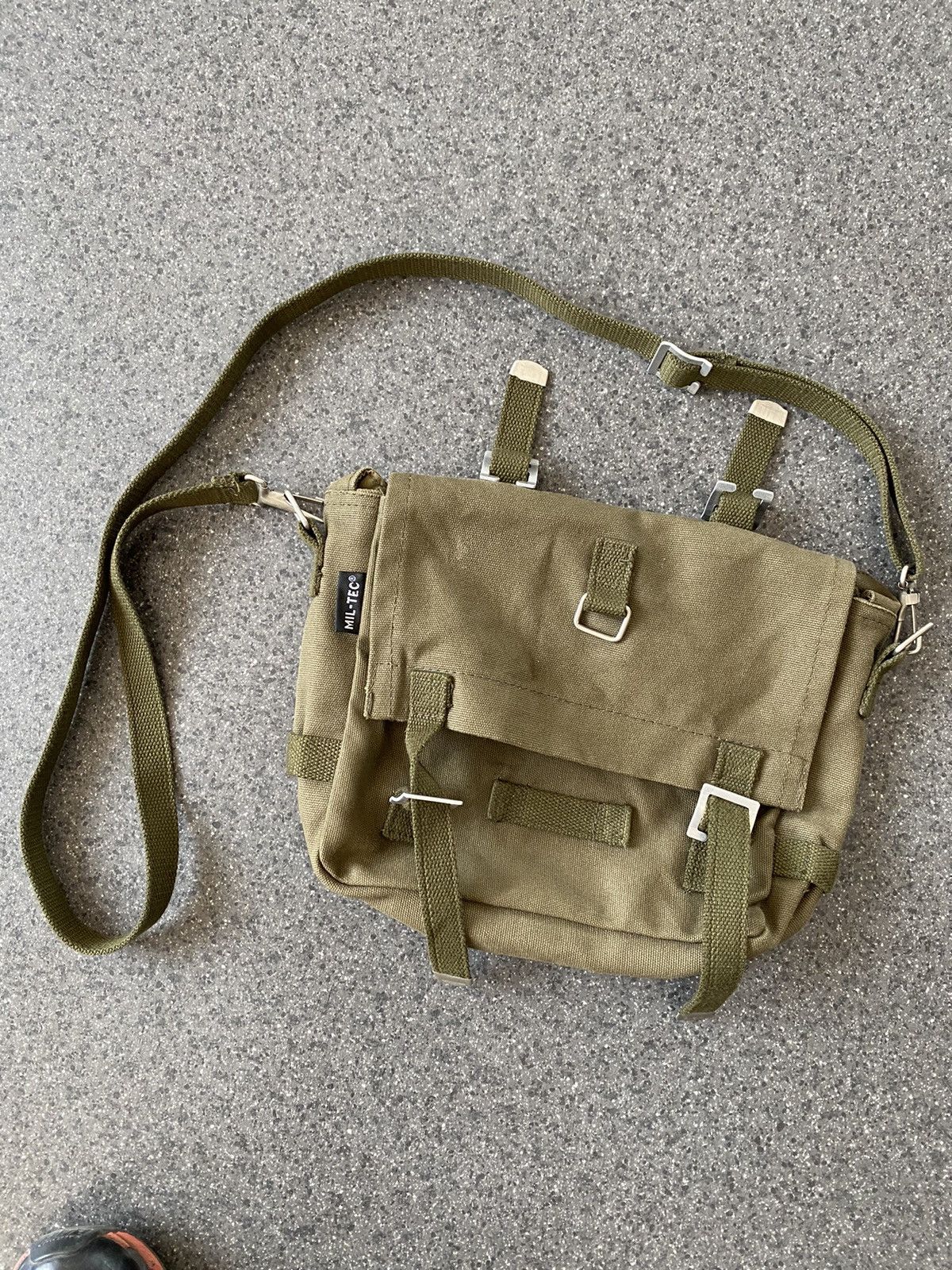 Vintage Vintage Military Style Messenger Olive Bag Size ONE SIZE - 1 Thumbnail