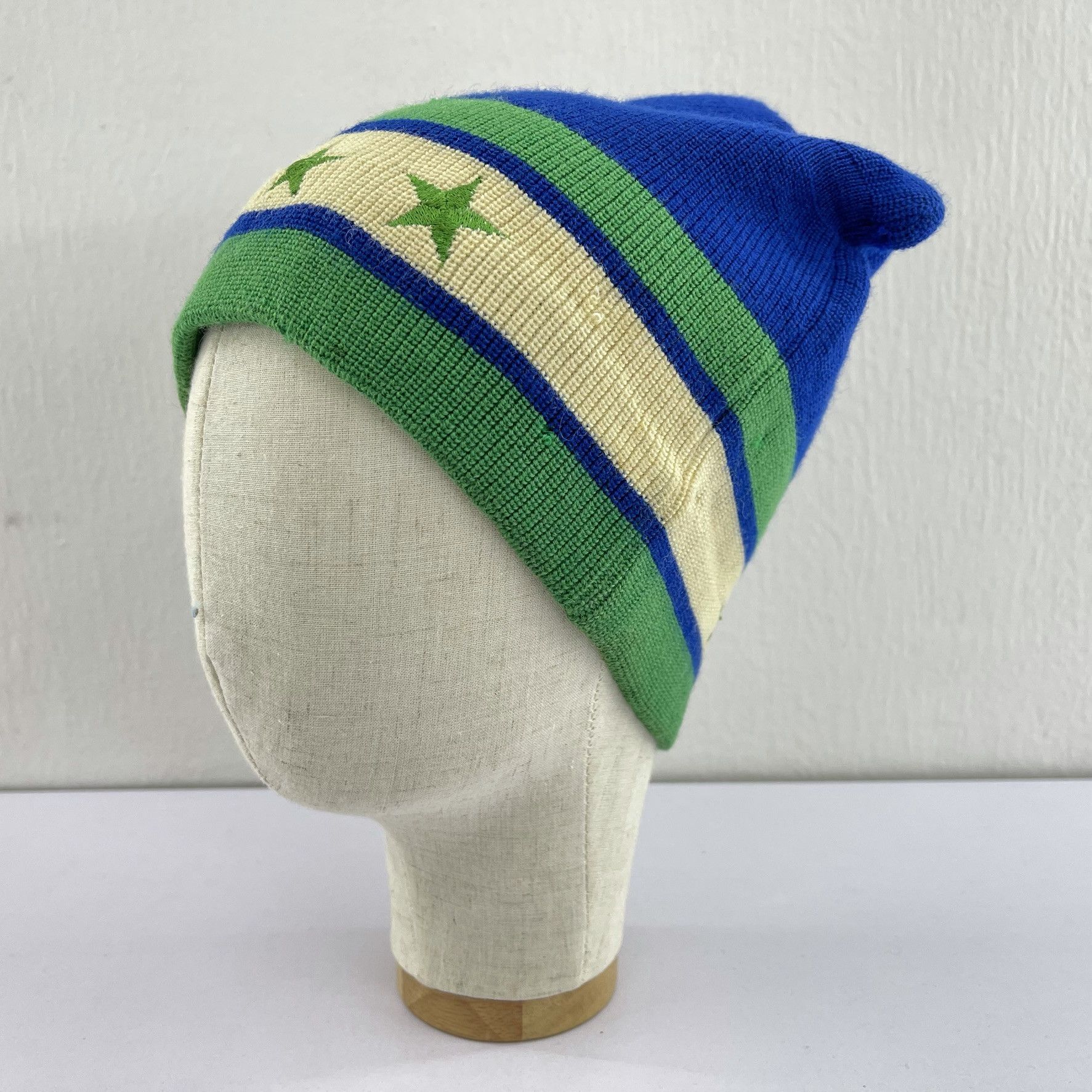 Vintage Vintage Star Embroidery Beanie Hats-BH2122 Size ONE SIZE - 1 Thumbnail