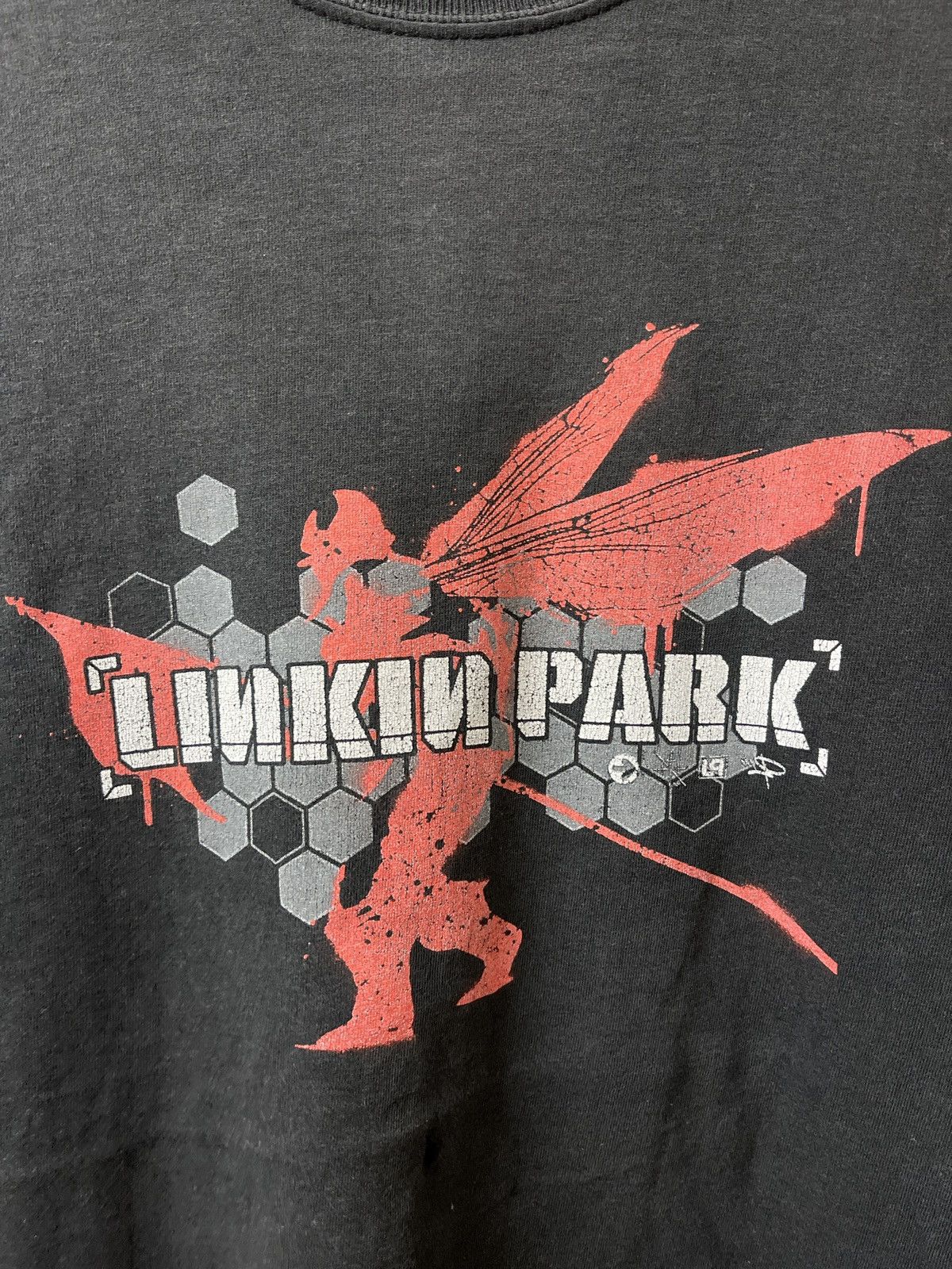 Band Tees VINTAGE Y2K DISTRESSED LINKIN PARK TEE VERY RARE Size US M / EU 48-50 / 2 - 10 Thumbnail
