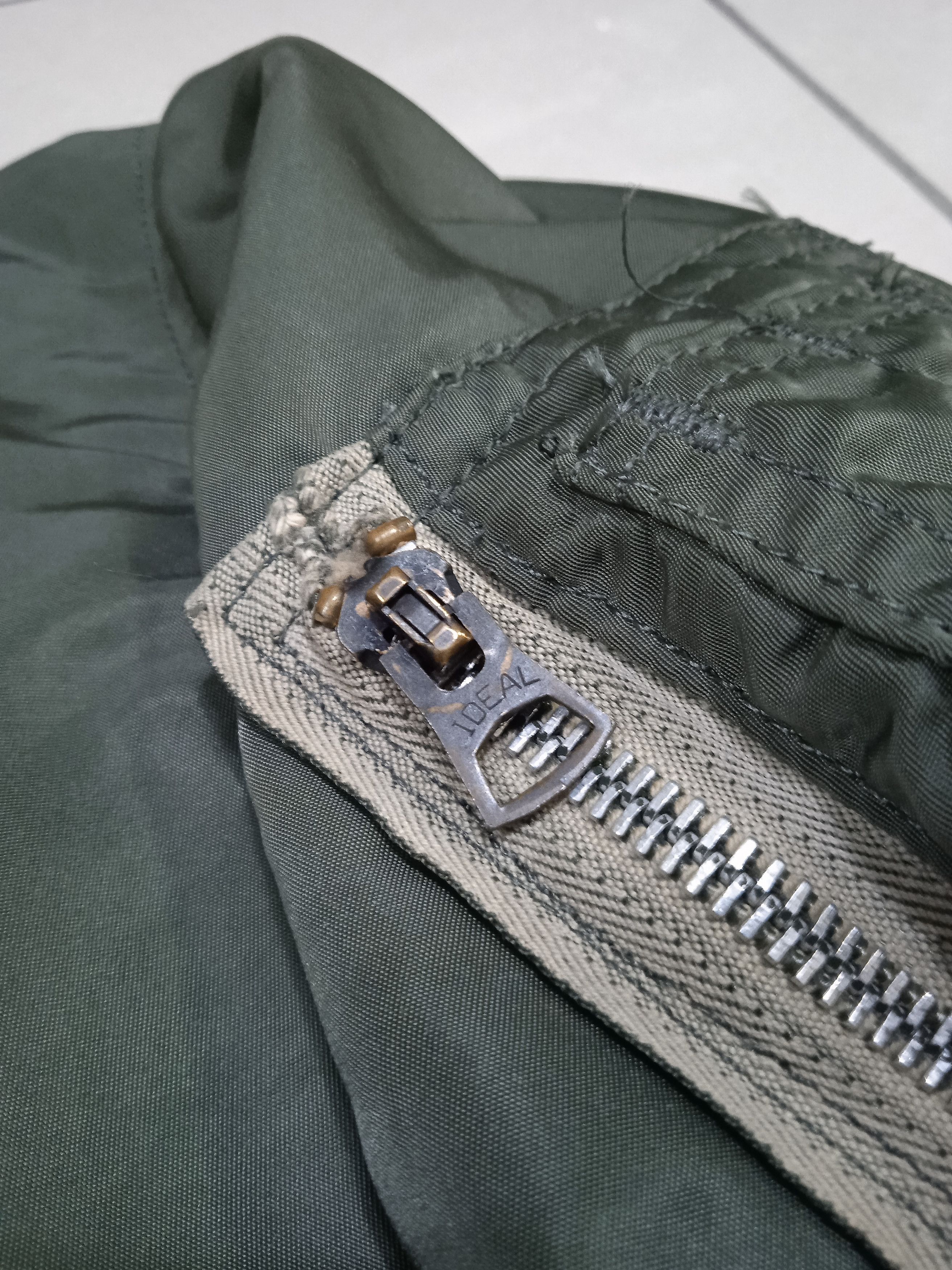 Alpha Industries × Vintage Vintage 70s Alpha Industries MA1 Flight Bomber Jacket Size US S / EU 44-46 / 1 - 4 Thumbnail