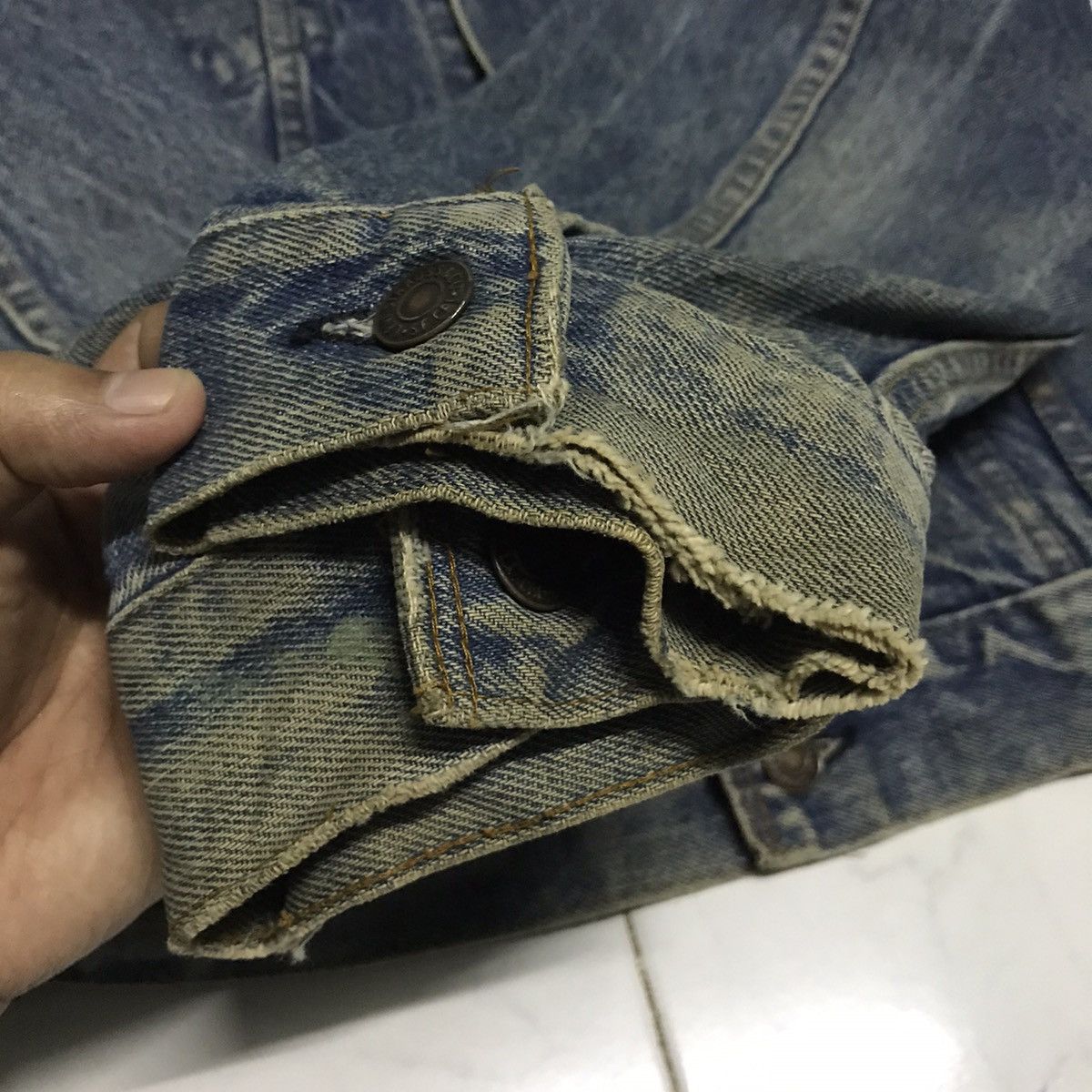 Levi's Vtg Distress Levis Type III Trucker Denim Jacket Button No52 Size US L / EU 52-54 / 3 - 8 Thumbnail