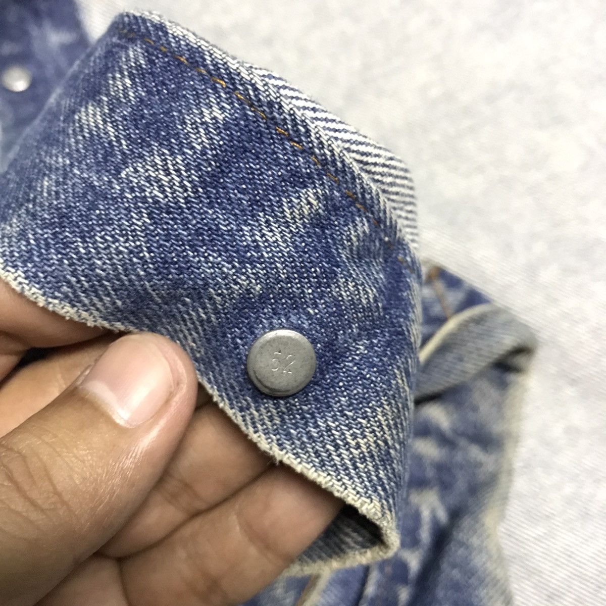 Levi's Vtg Distress Levis Type III Trucker Denim Jacket Button No52 Size US L / EU 52-54 / 3 - 19 Thumbnail