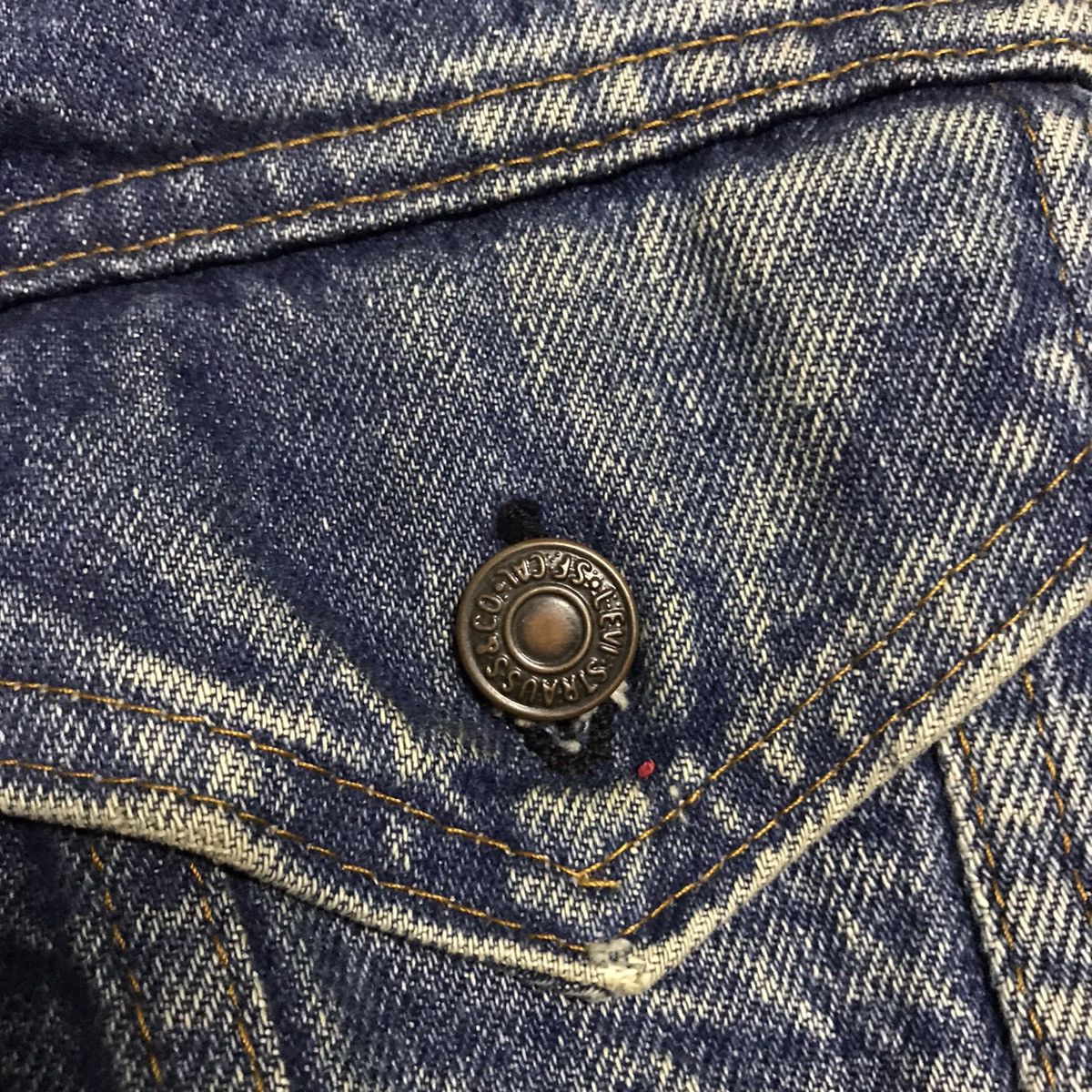 Levi's Vtg Distress Levis Type III Trucker Denim Jacket Button No52 Size US L / EU 52-54 / 3 - 15 Thumbnail