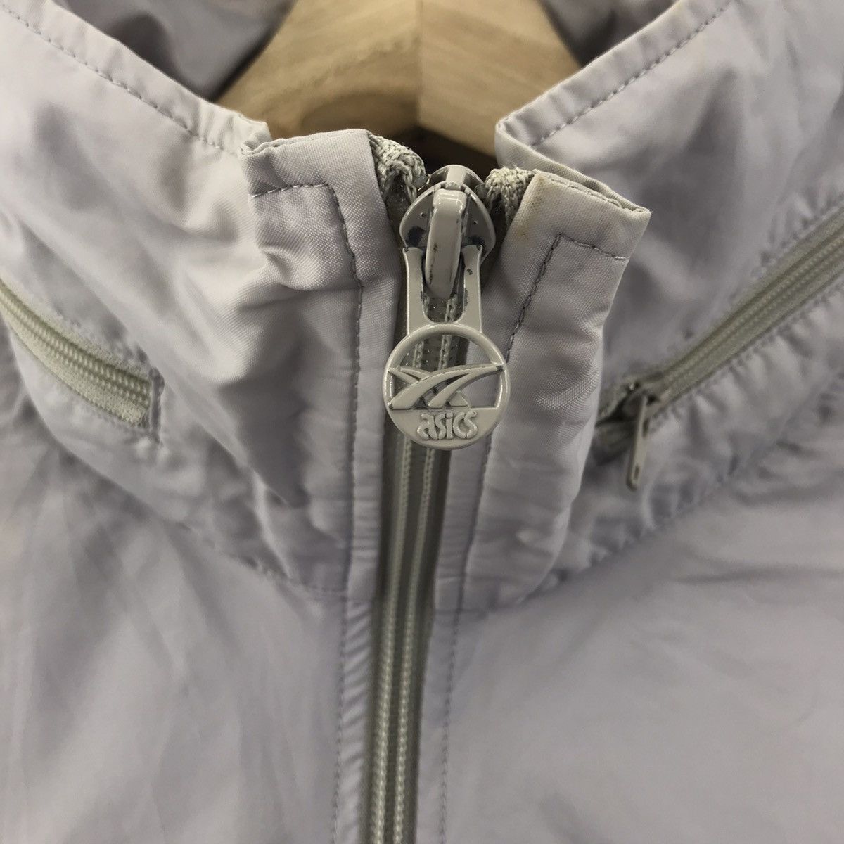 Asics ASICS SPORT JAPAN Tennis Grey Windbreaker Jacket Size US L / EU 52-54 / 3 - 3 Thumbnail