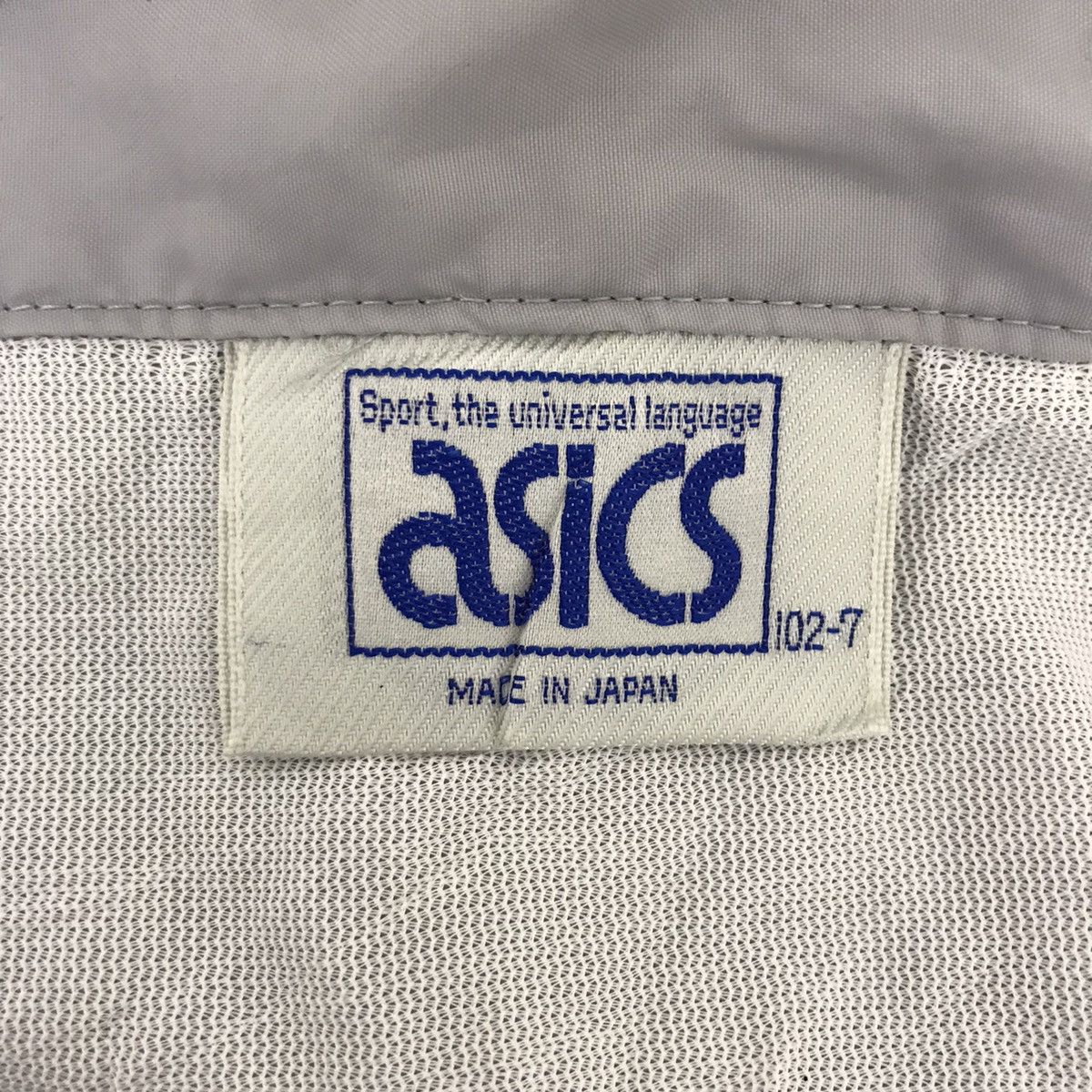 Asics ASICS SPORT JAPAN Tennis Grey Windbreaker Jacket Size US L / EU 52-54 / 3 - 5 Thumbnail