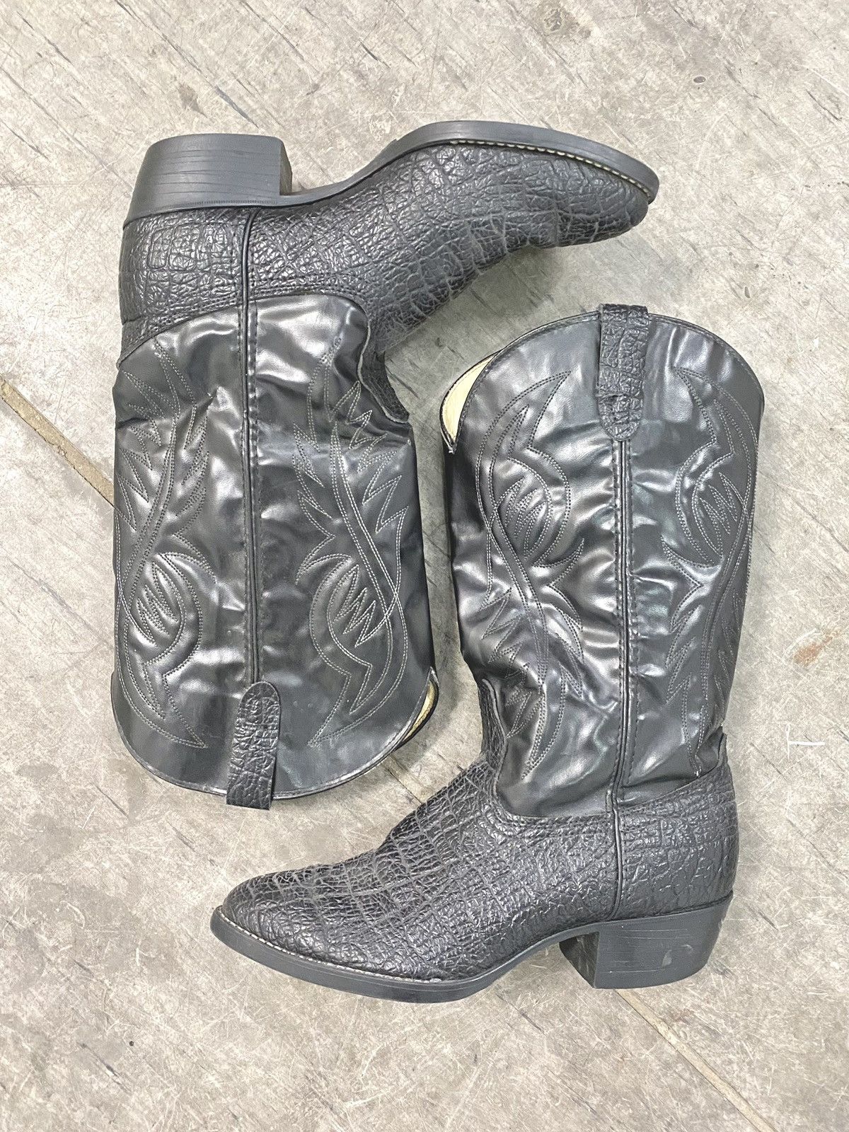 Leather × Vintage 🚨SICK Vintage Cowboy Boots Black Stitched Embroidered Size US 9 / EU 42 - 2 Thumbnail