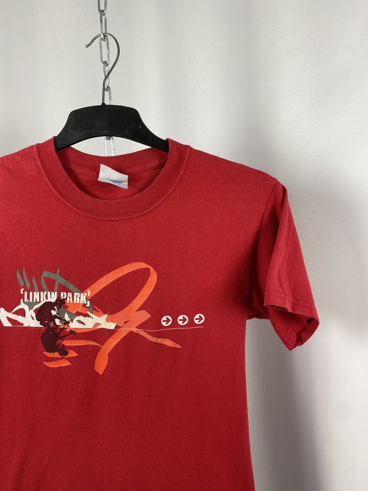 Band Tees Linkin park rock tee band tee red big logo T-shirts size S Size US S / EU 44-46 / 1 - 2 Thumbnail