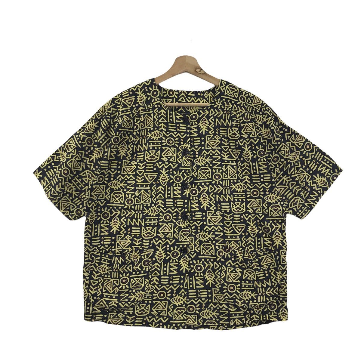Other HAWAII Fishbone Overprint Beach Fancy Yellow T-Shirt Size US L / EU 52-54 / 3 - 1 Thumbnail
