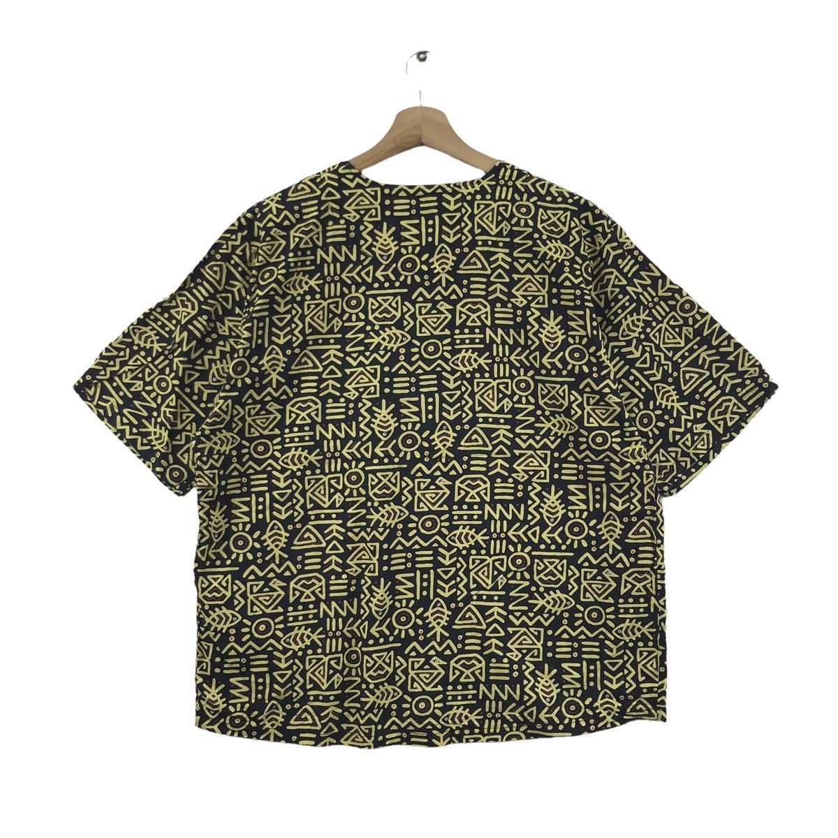 Other HAWAII Fishbone Overprint Beach Fancy Yellow T-Shirt Size US L / EU 52-54 / 3 - 5 Thumbnail