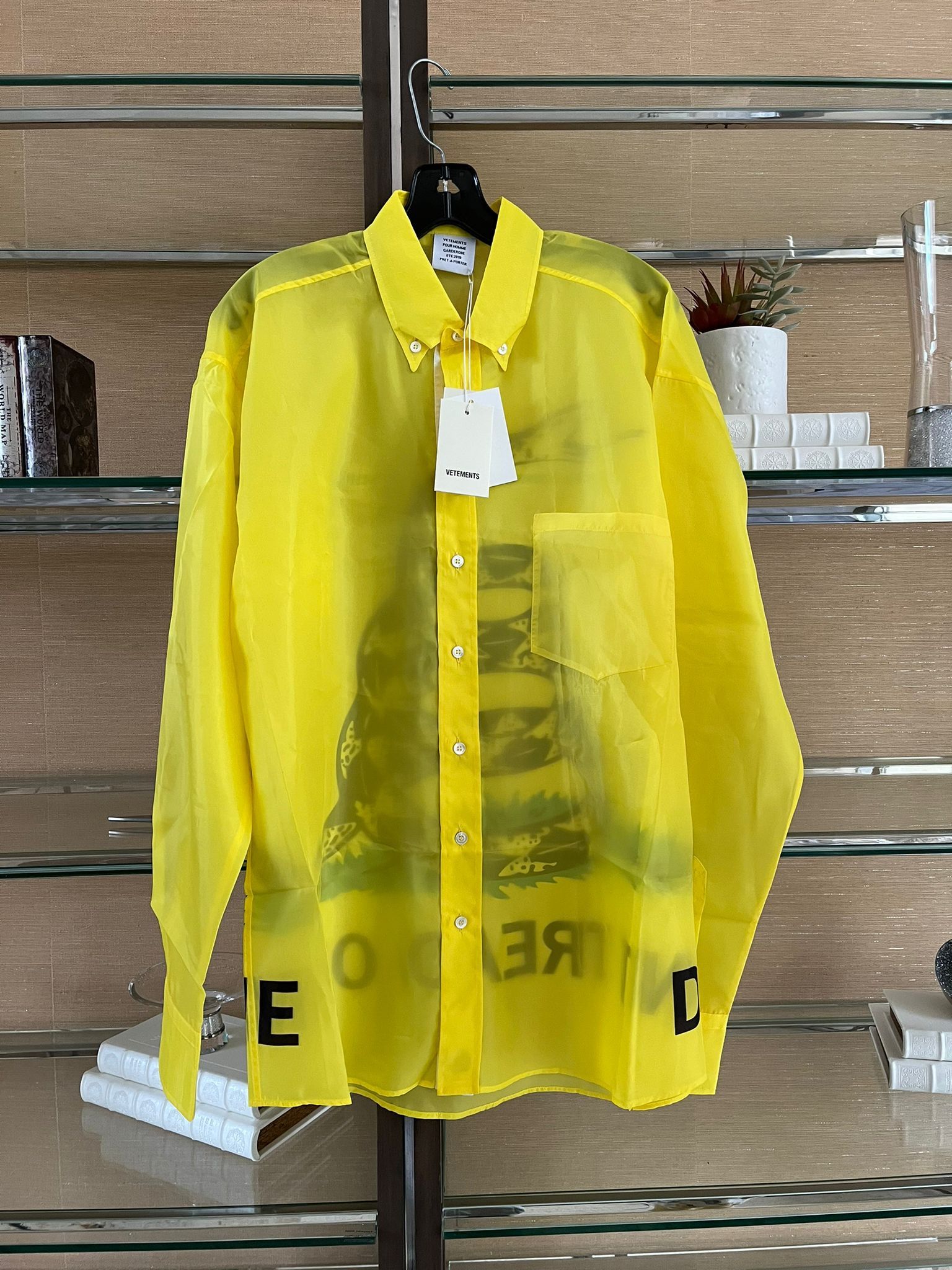 Vetements Oversized Viscose Tread Me Button Up in Highlighter Yellow Size US XS / EU 42 / 0 - 2 Thumbnail