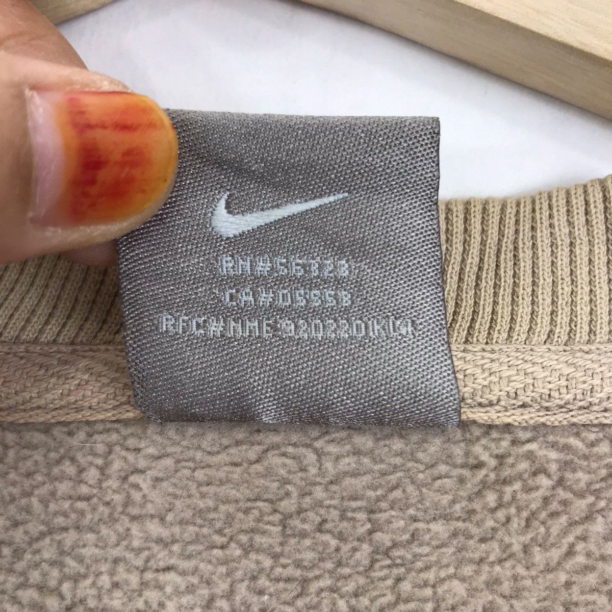Nike NIKE SWOOSH Fleece Sportswear Sand Sweatshirt Size US L / EU 52-54 / 3 - 5 Thumbnail