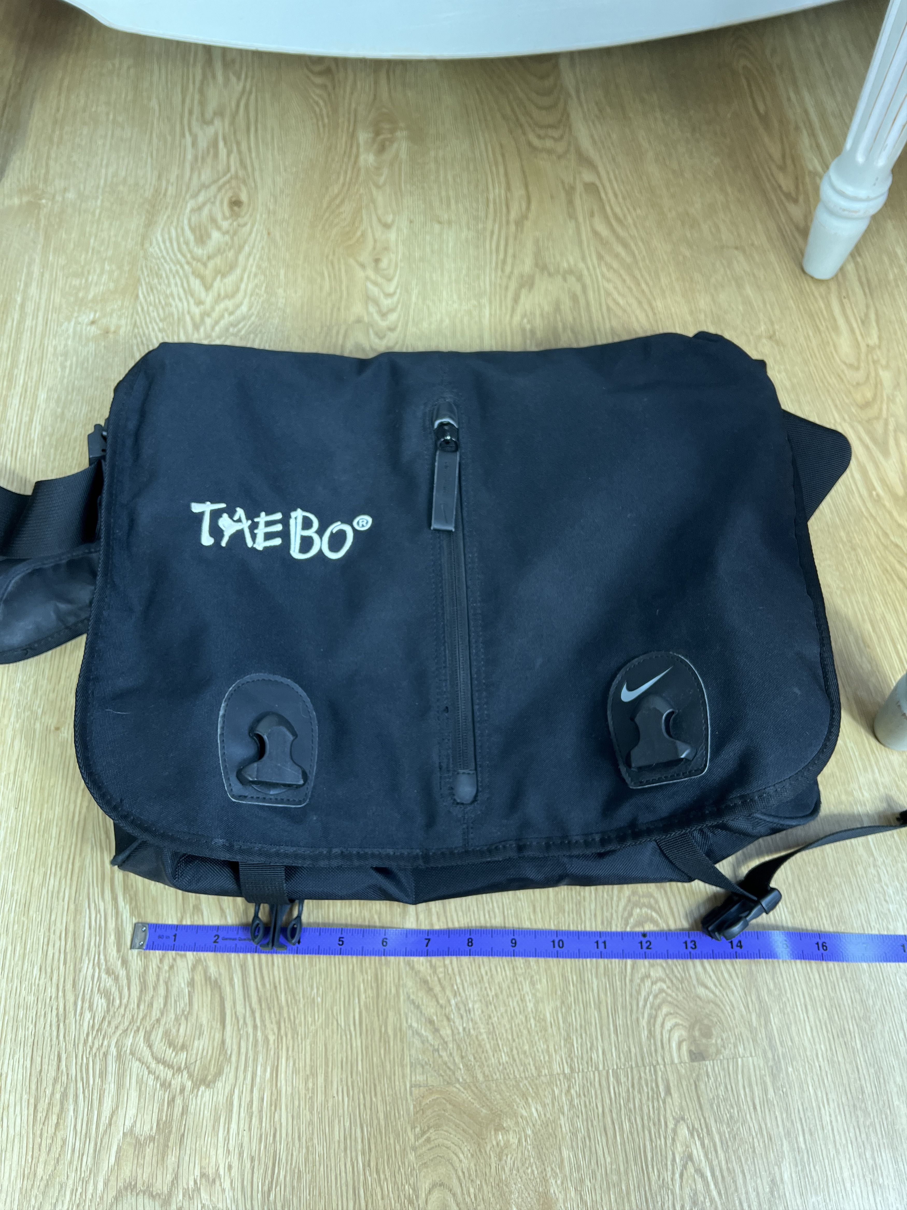 Vintage NIKE VINTAGE TAEBO SHOULDER BAG CORDURA Size ONE SIZE - 13 Thumbnail