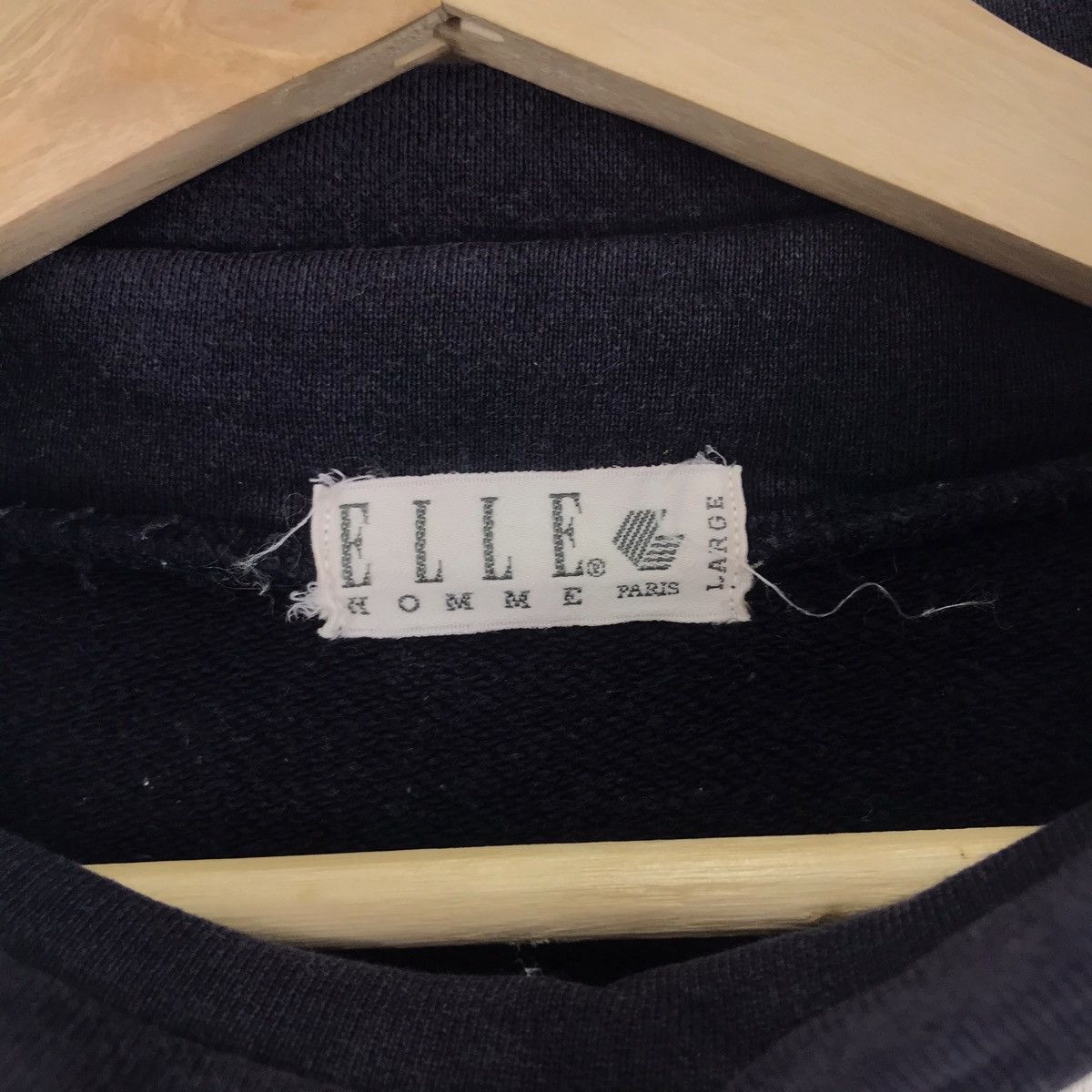 Vintage ELLE HOMME SPORT SpellOut White Sweatshirt Size US L / EU 52-54 / 3 - 4 Thumbnail